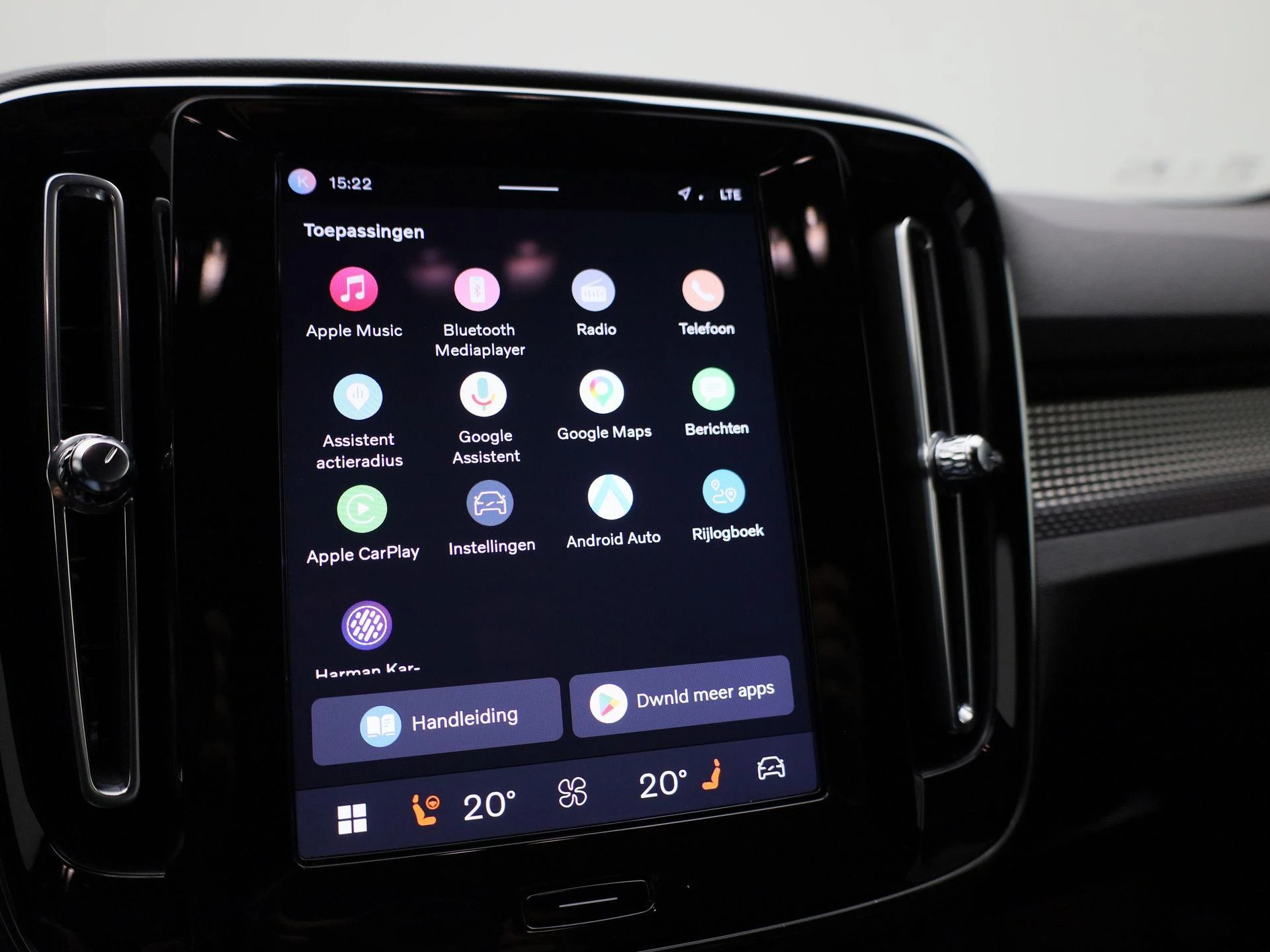 Volvo-XC40-image-18