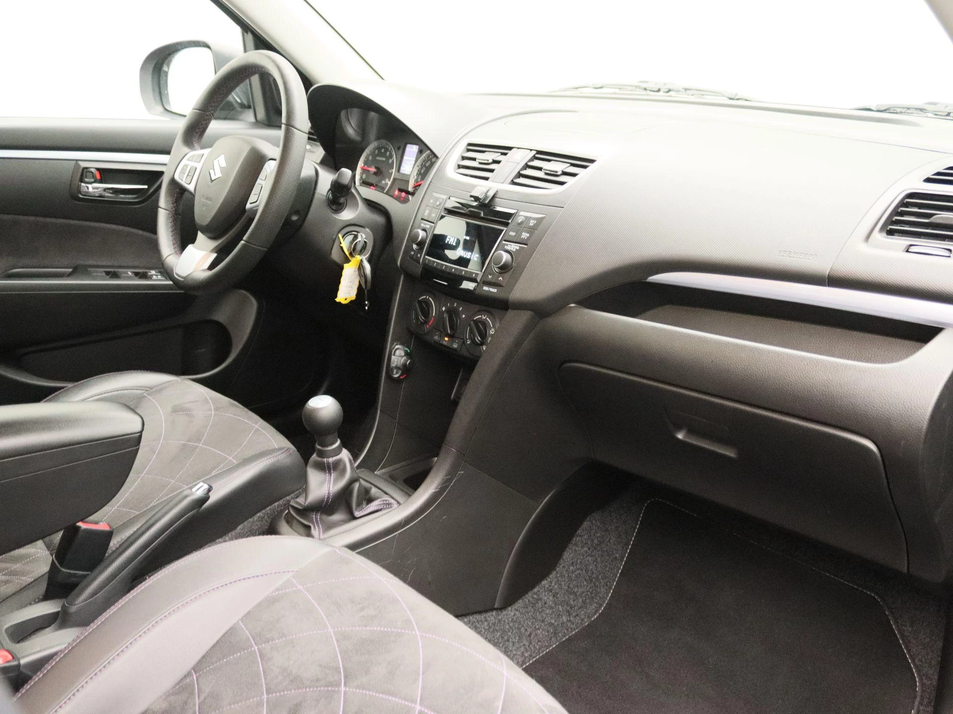 Suzuki-Swift-image-27