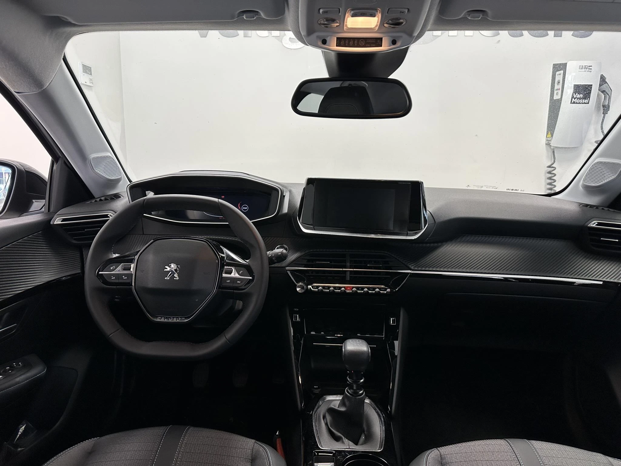 Peugeot-208-image-10