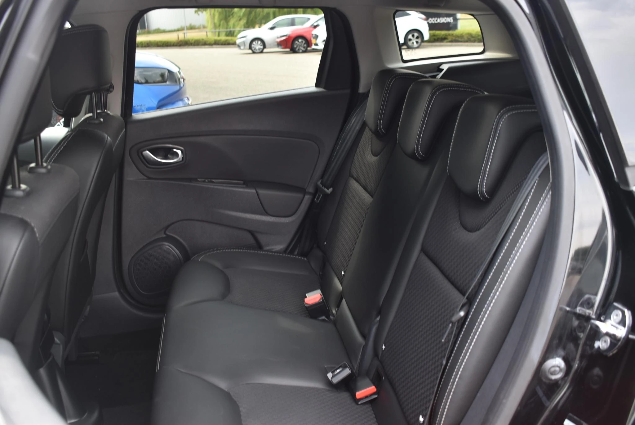Renault-Clio-image-32