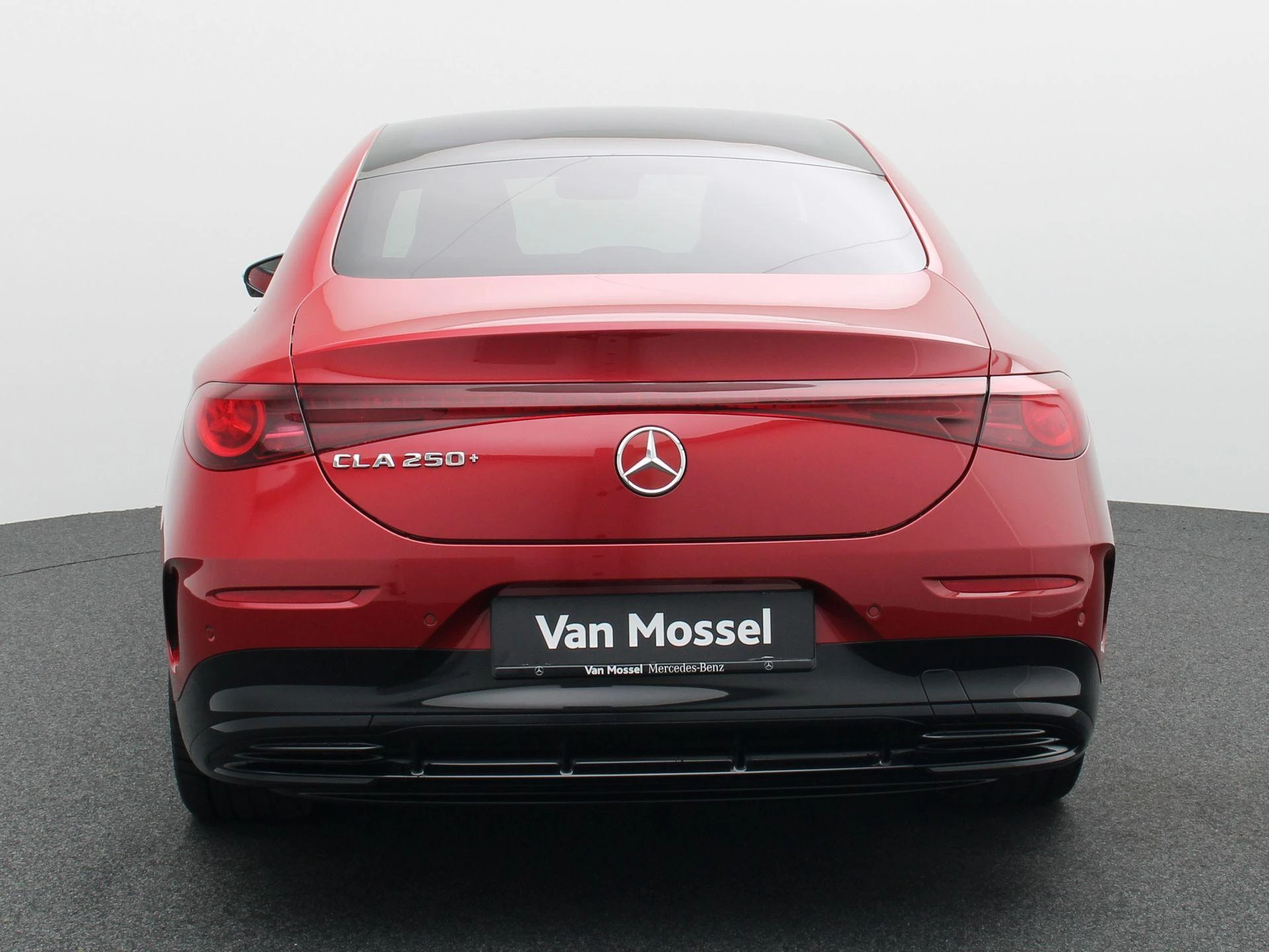 Mercedes-Benz-CLA-image-4