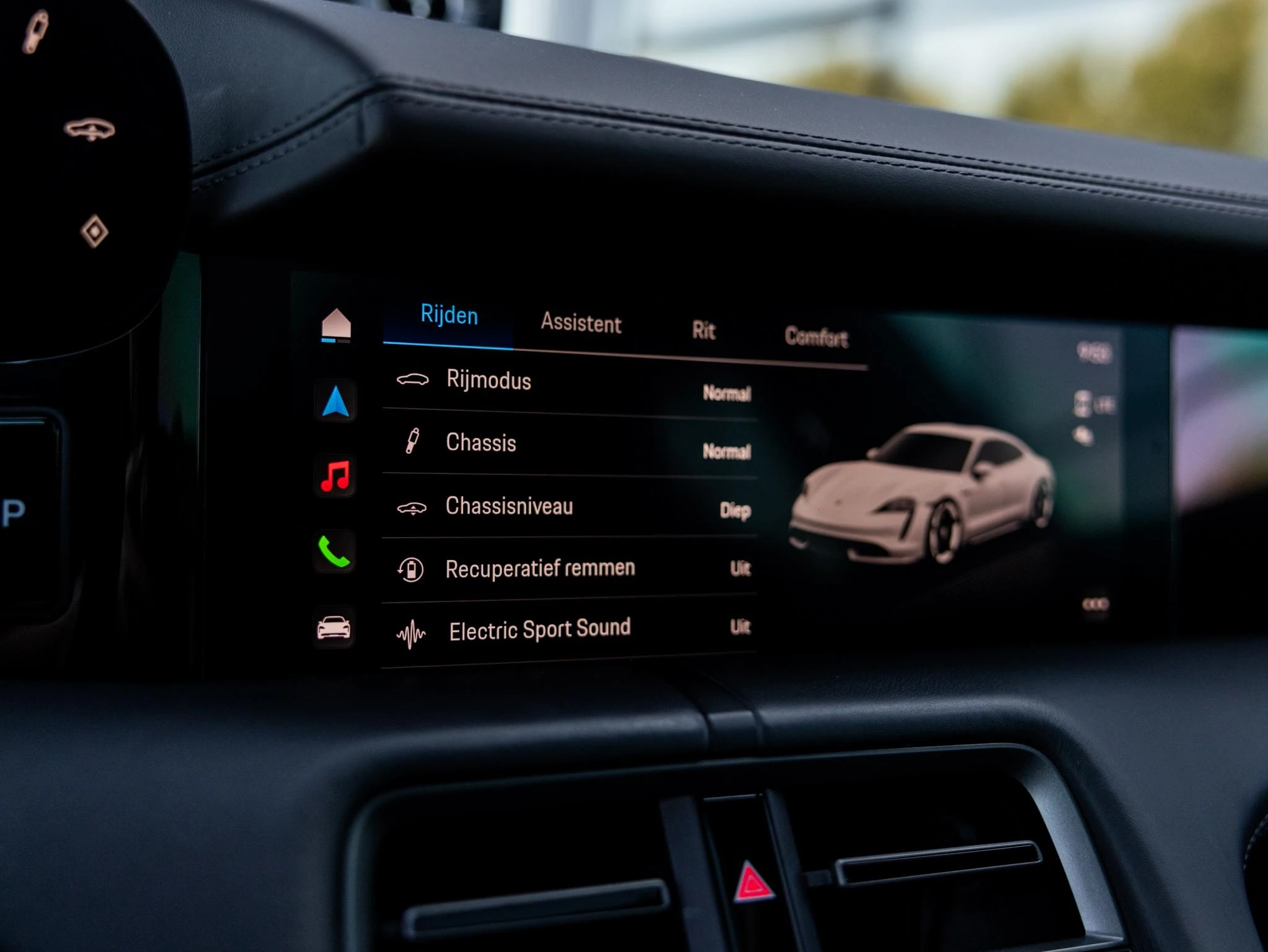 Porsche-Taycan-image-45