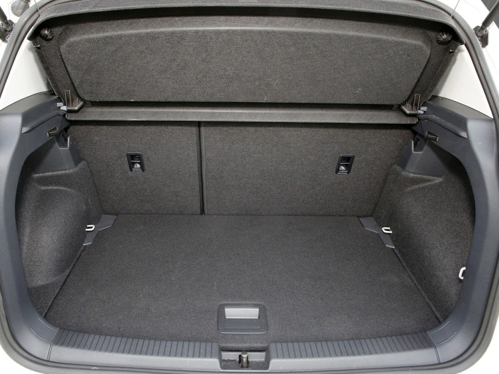 Volkswagen-T-Cross-image-5