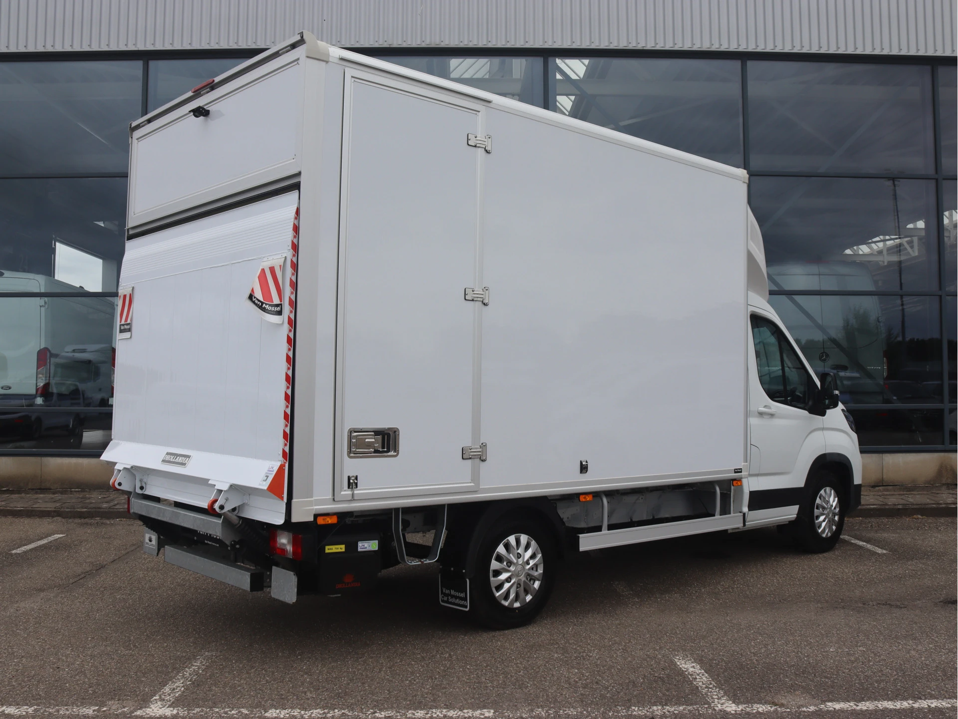 Maxus eDeliver9 L3 Business DEAL 65 kWh