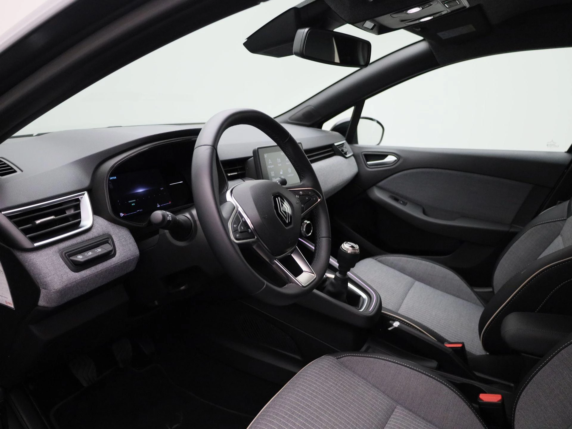 Renault-Clio-image-24