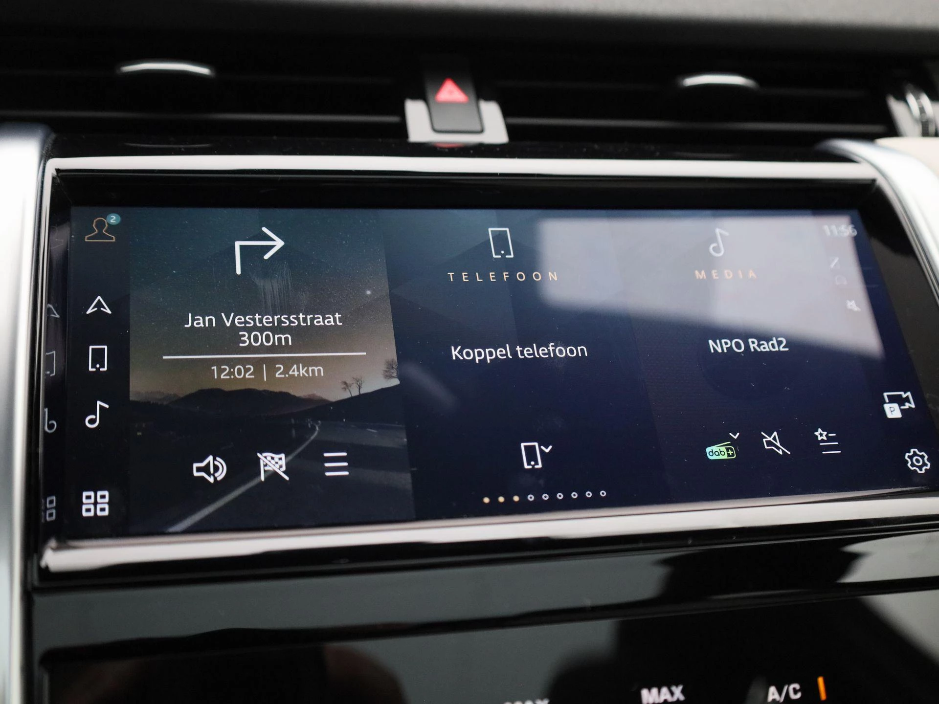 Land Rover-Discovery Sport-image-22