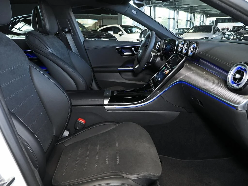 Mercedes-Benz-C-Klasse 180-image-10