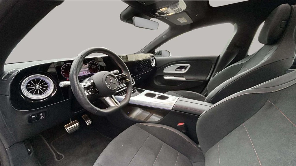 Mercedes-Benz-CLA-image-21