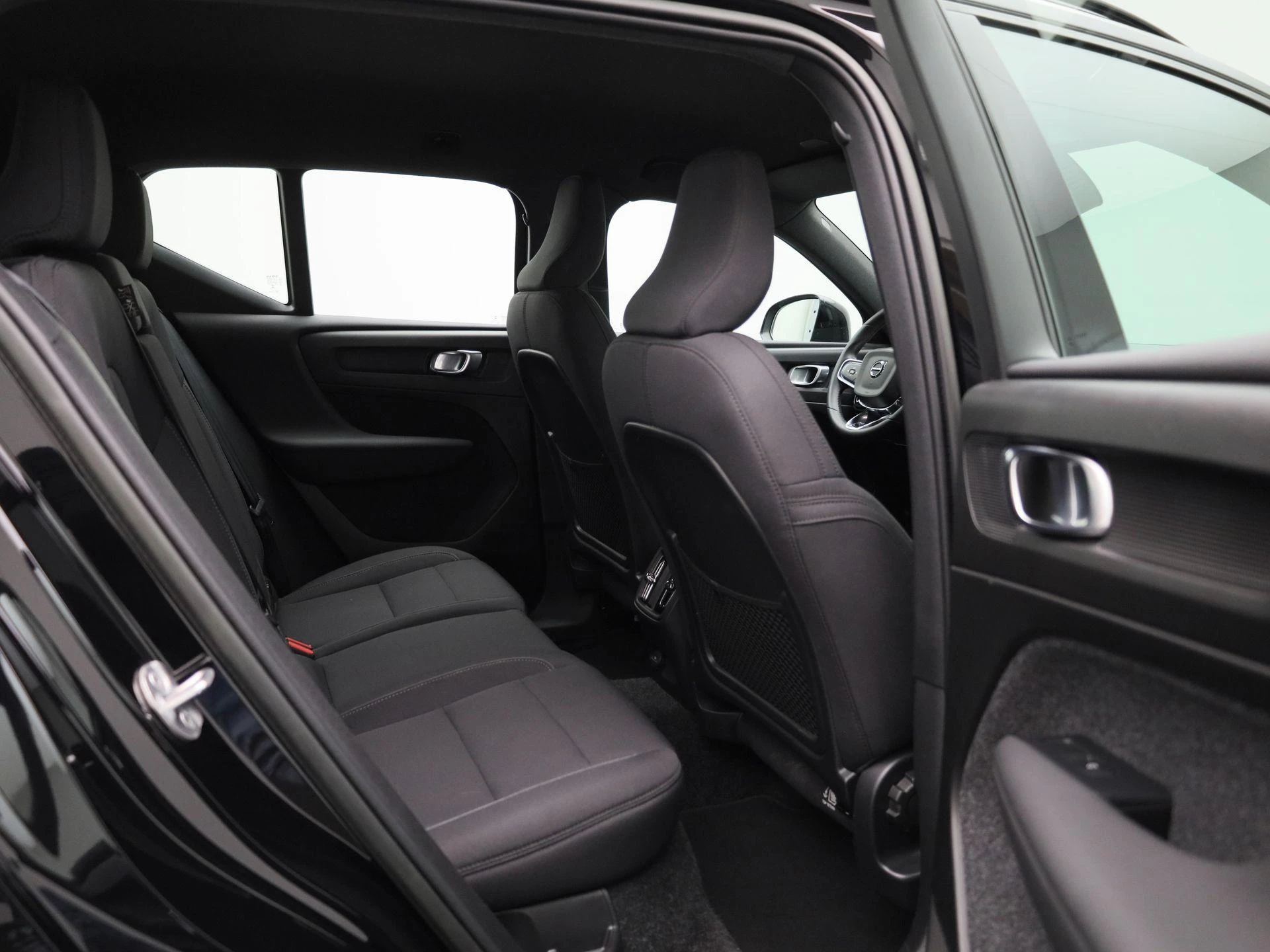 Volvo-XC40-image-33