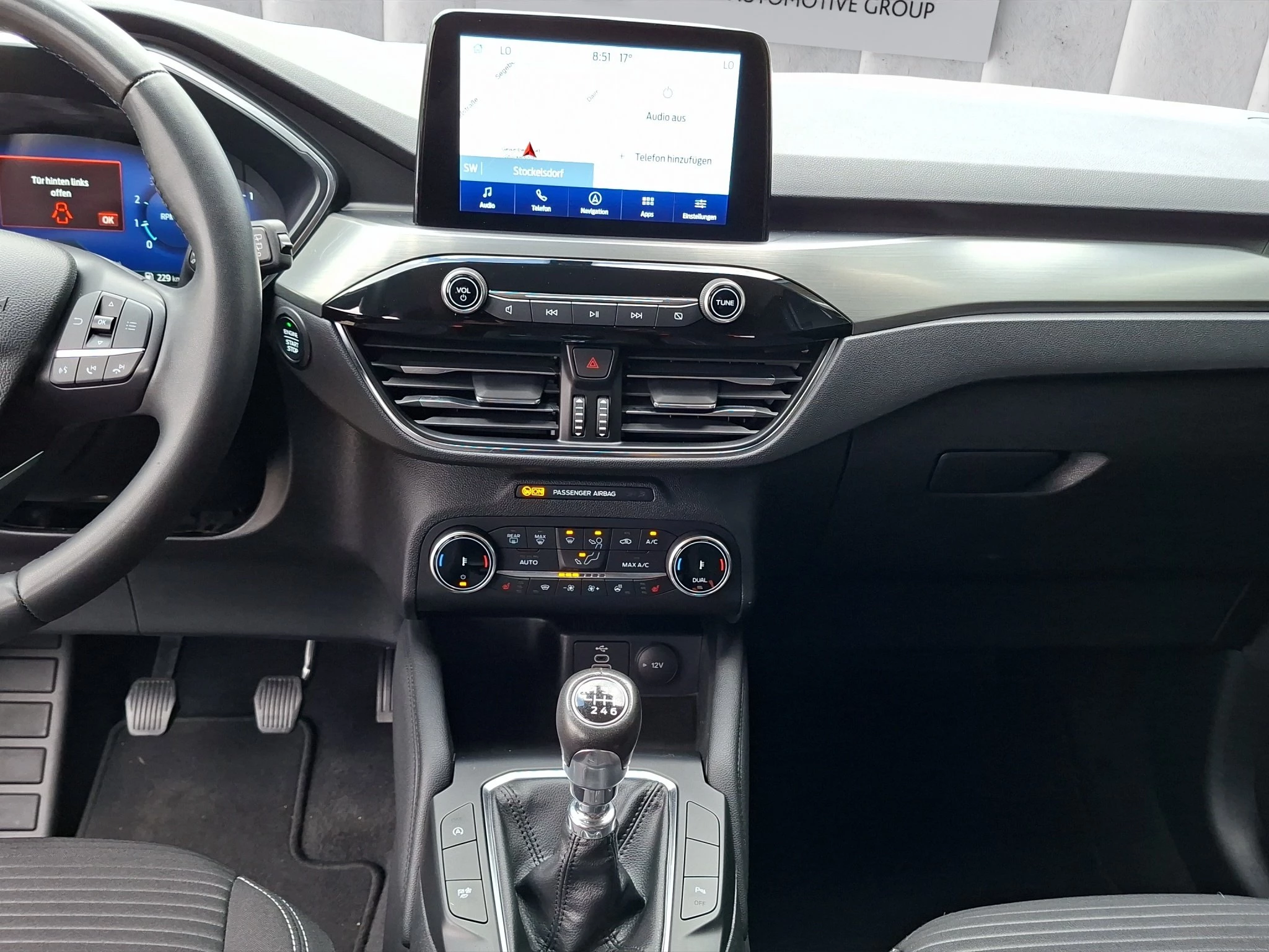 Ford Kuga Titanium 1.5 EB LED | GJR | RFK | SHZ | PDC | LMF | Navi | BT | Klima