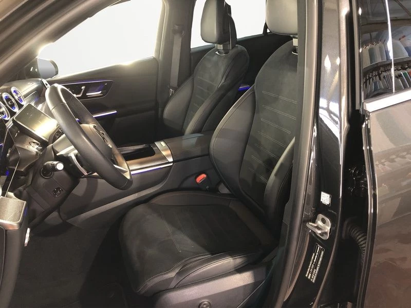 Mercedes-Benz-GLC-image-17