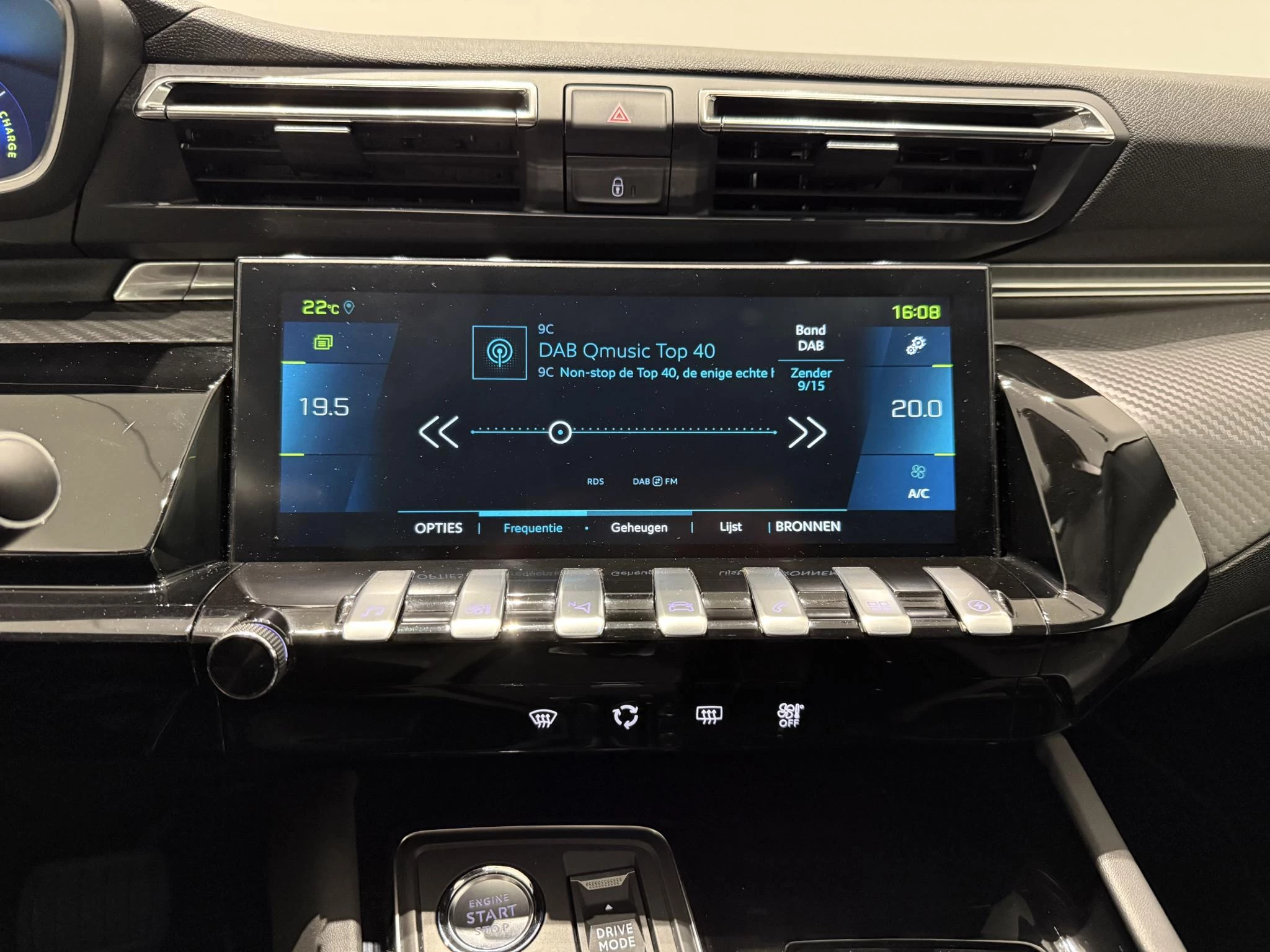 Peugeot-508-image-33