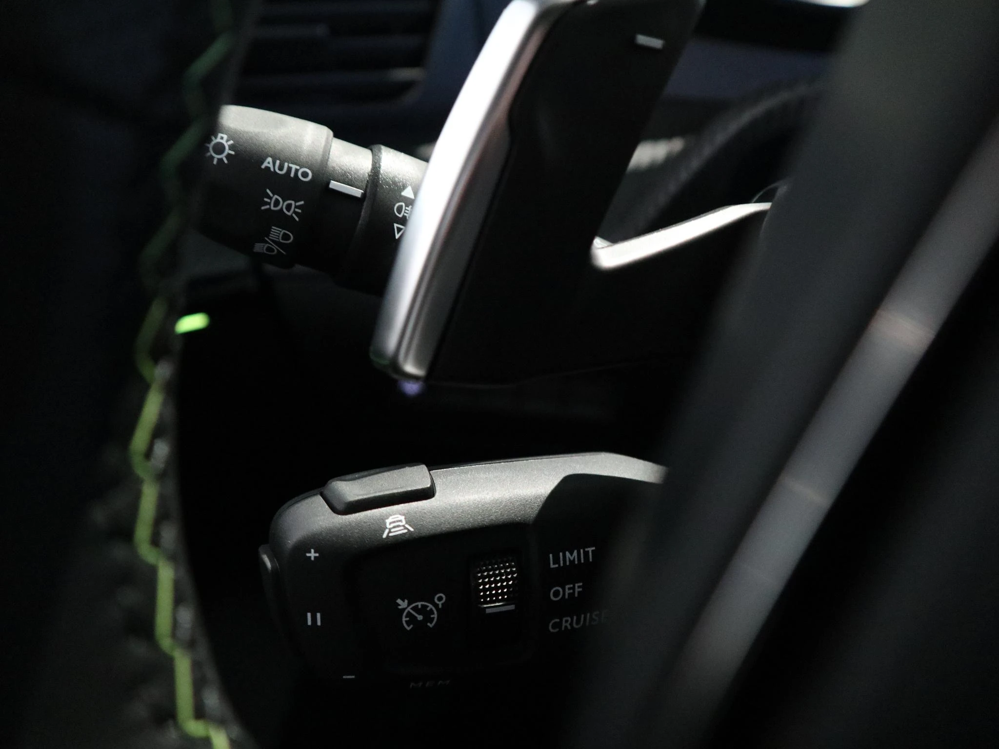 Peugeot 208 1.2 Hybrid 110 e-DCS6 GT
