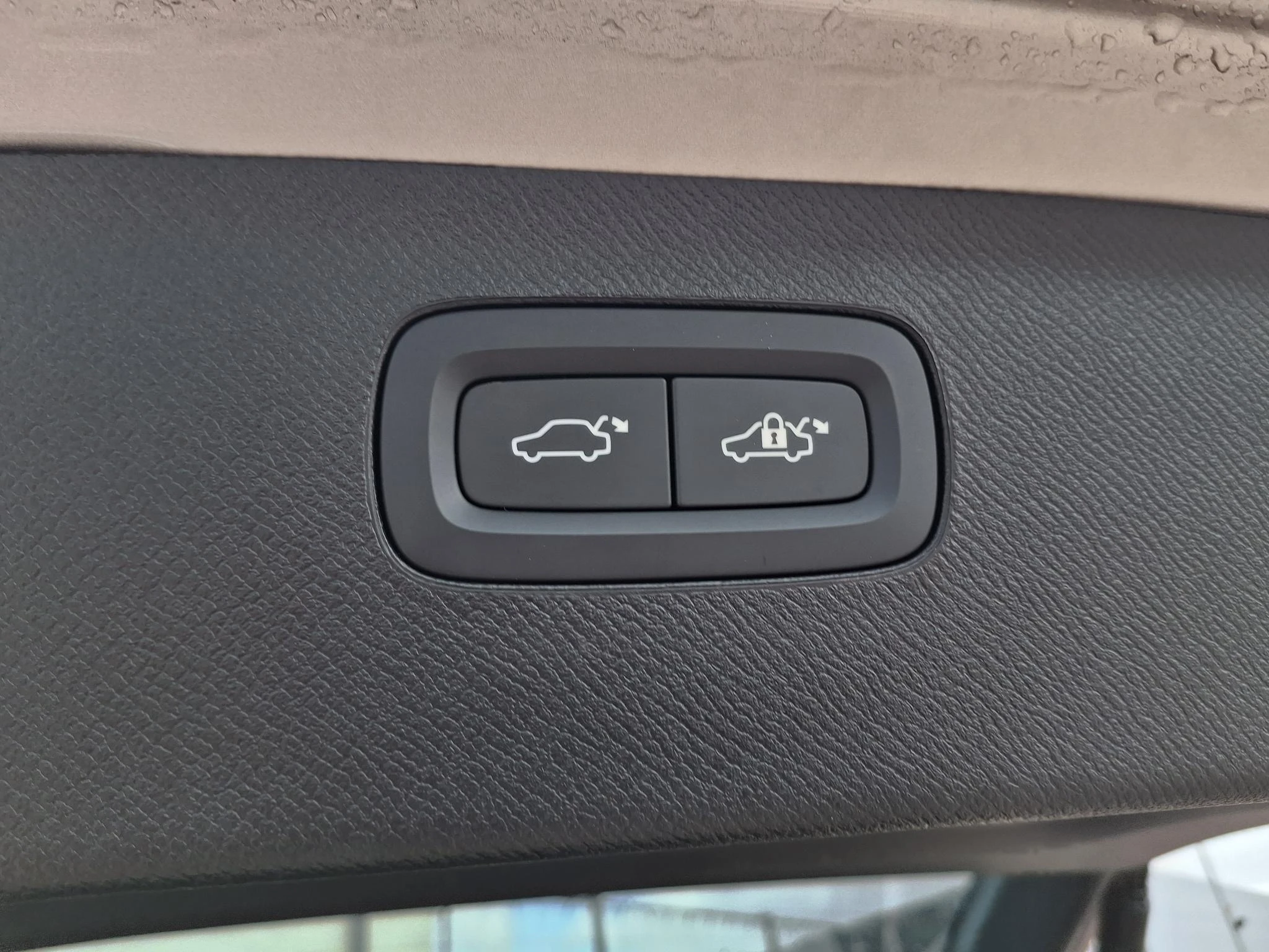 Volvo-XC90-image-14