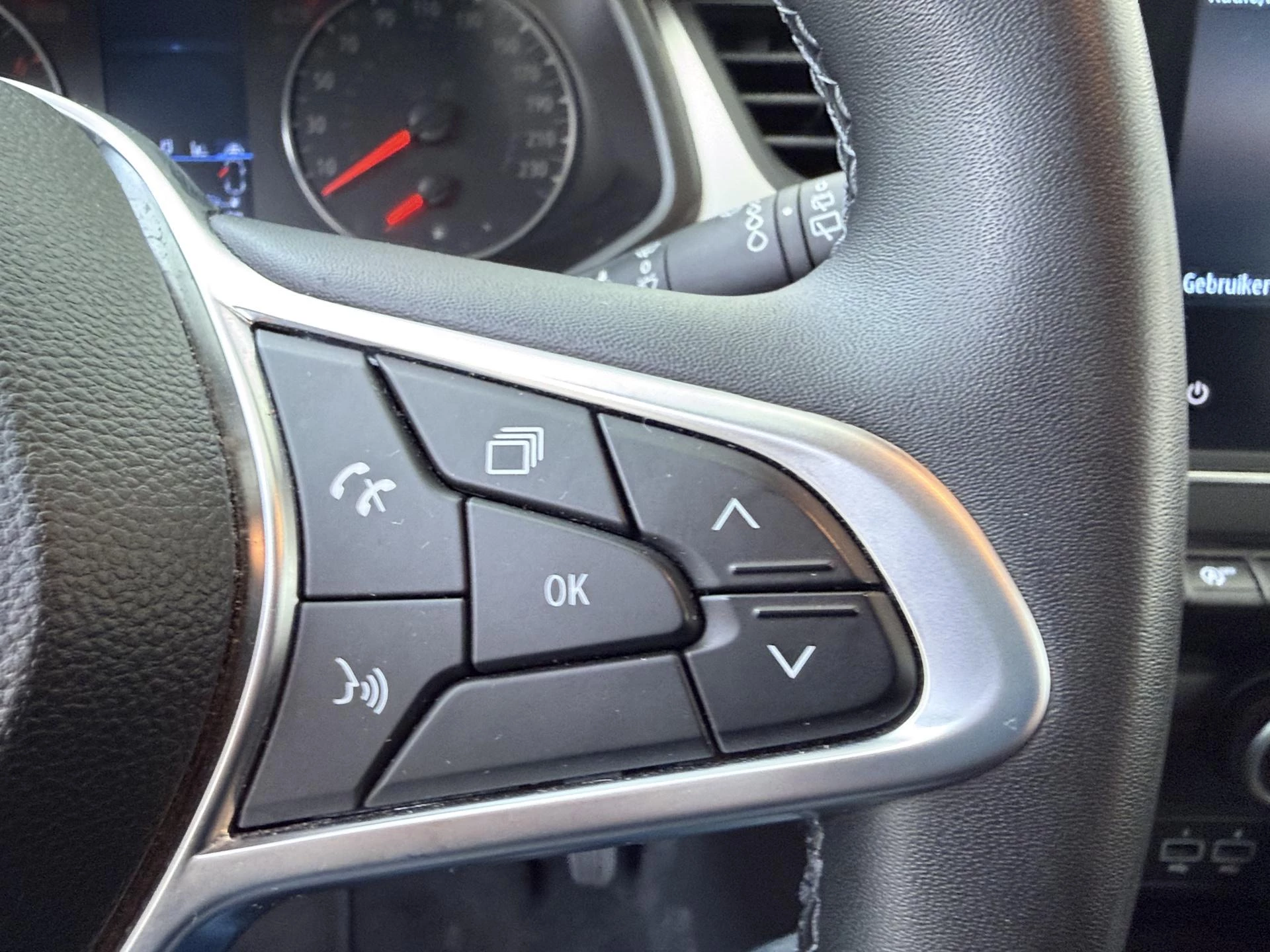 Renault-Captur-image-13