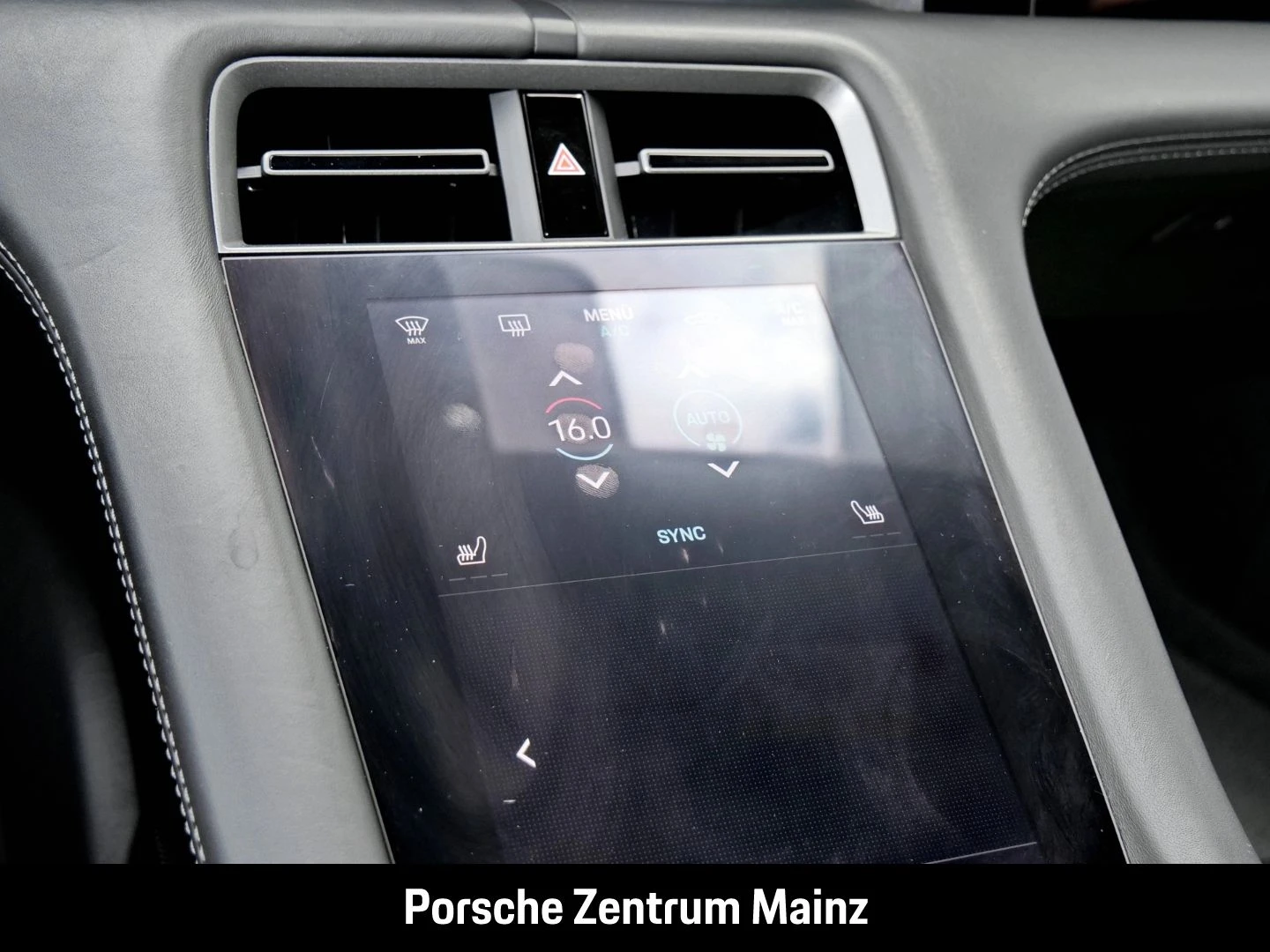 Porsche Taycan Turbo S InnoDrive PCCB PDCC LED-Matrix turbo s