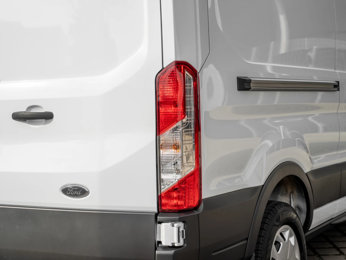 Ford-Transit-image-15