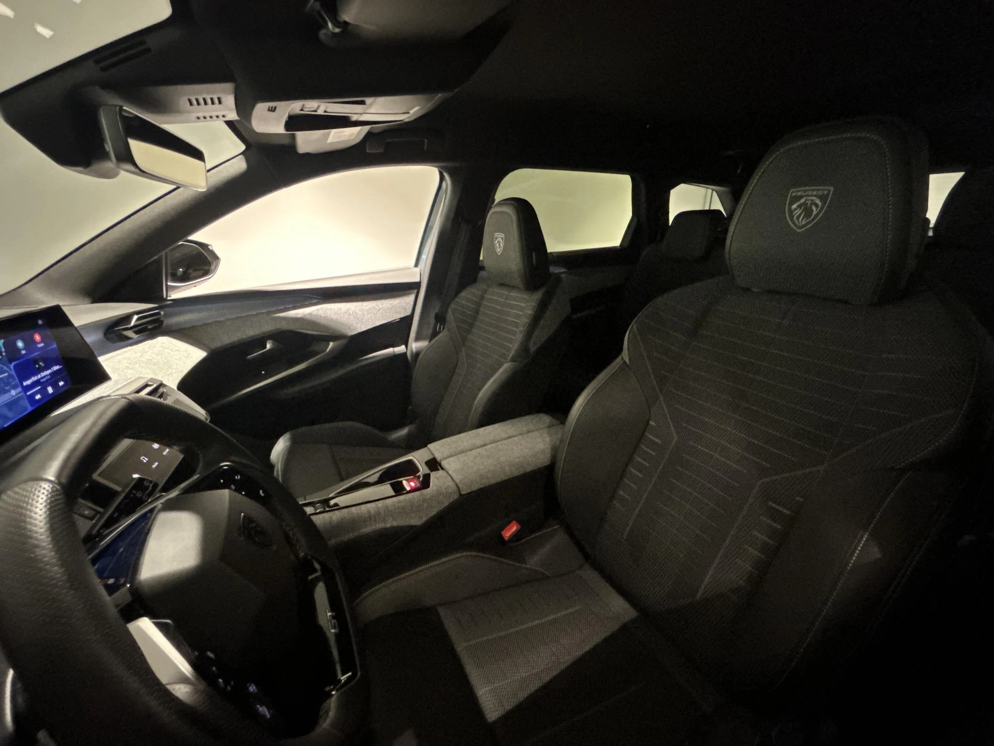 Peugeot-5008-image-20