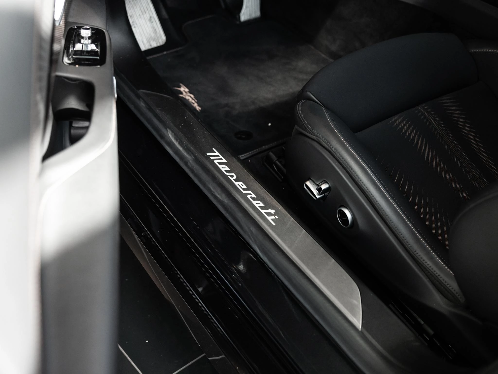 Maserati-GranTurismo-image-25