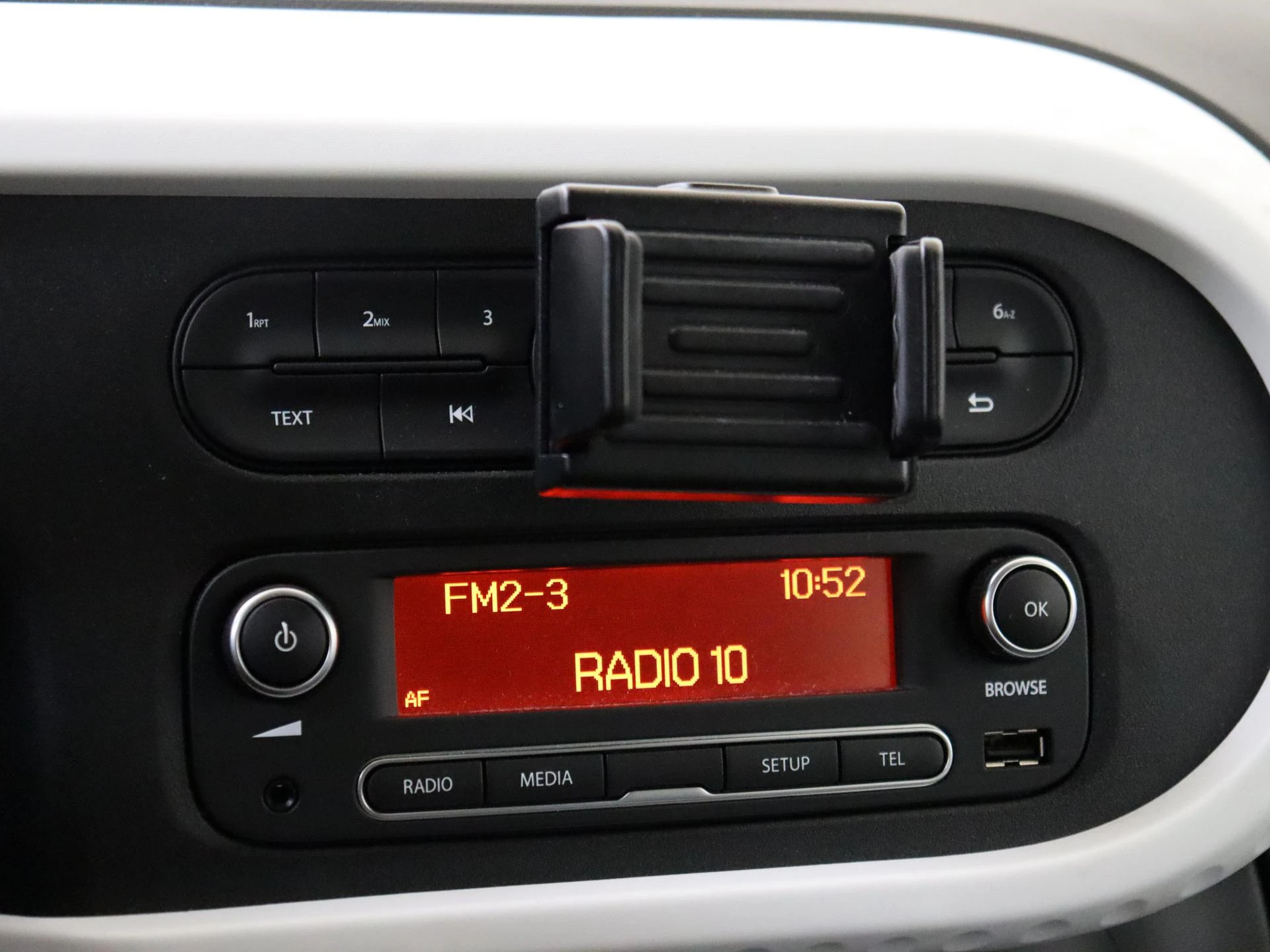 Renault-Twingo-image-16