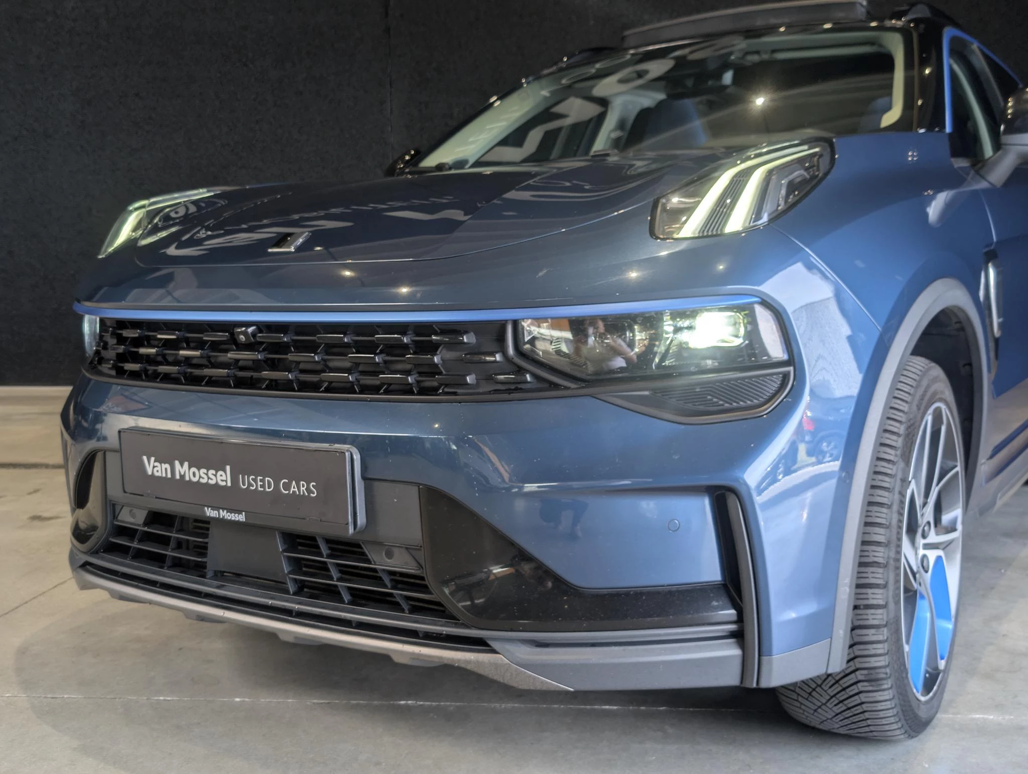 Lynk & Co-01-image-1