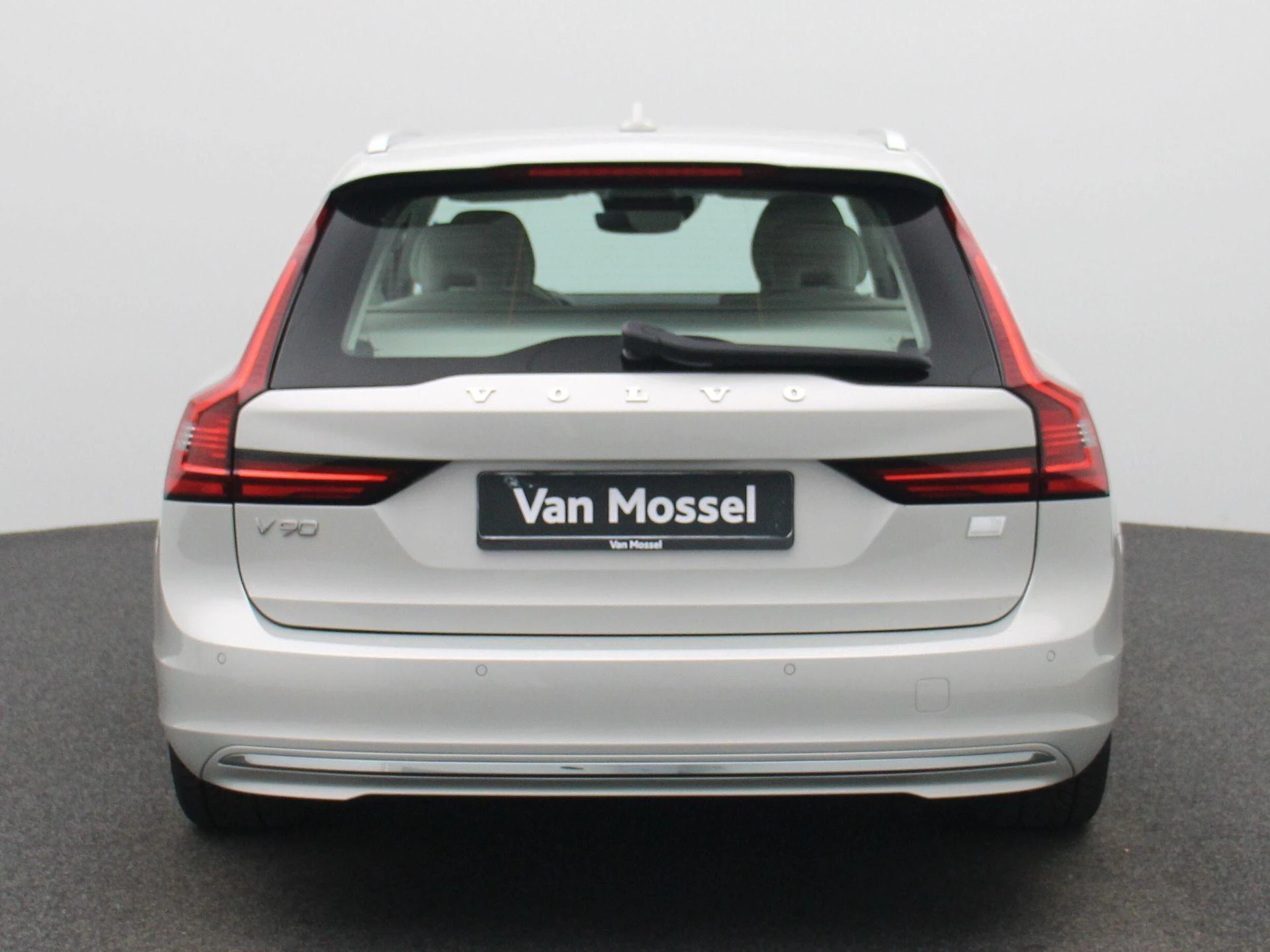 Volvo-V90-image-5