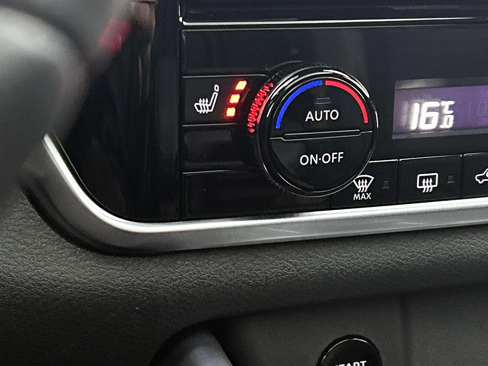Nissan-QASHQAI-image-7
