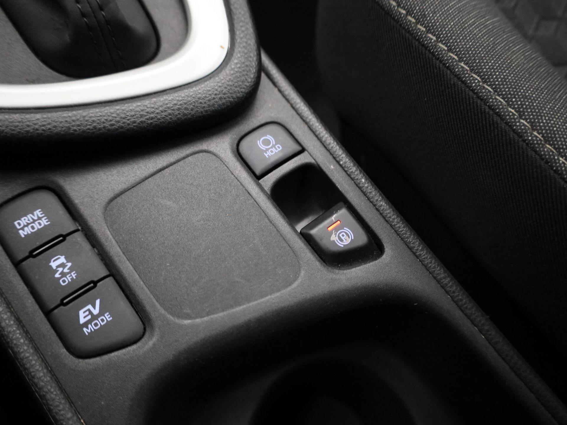 Toyota-Yaris-image-21