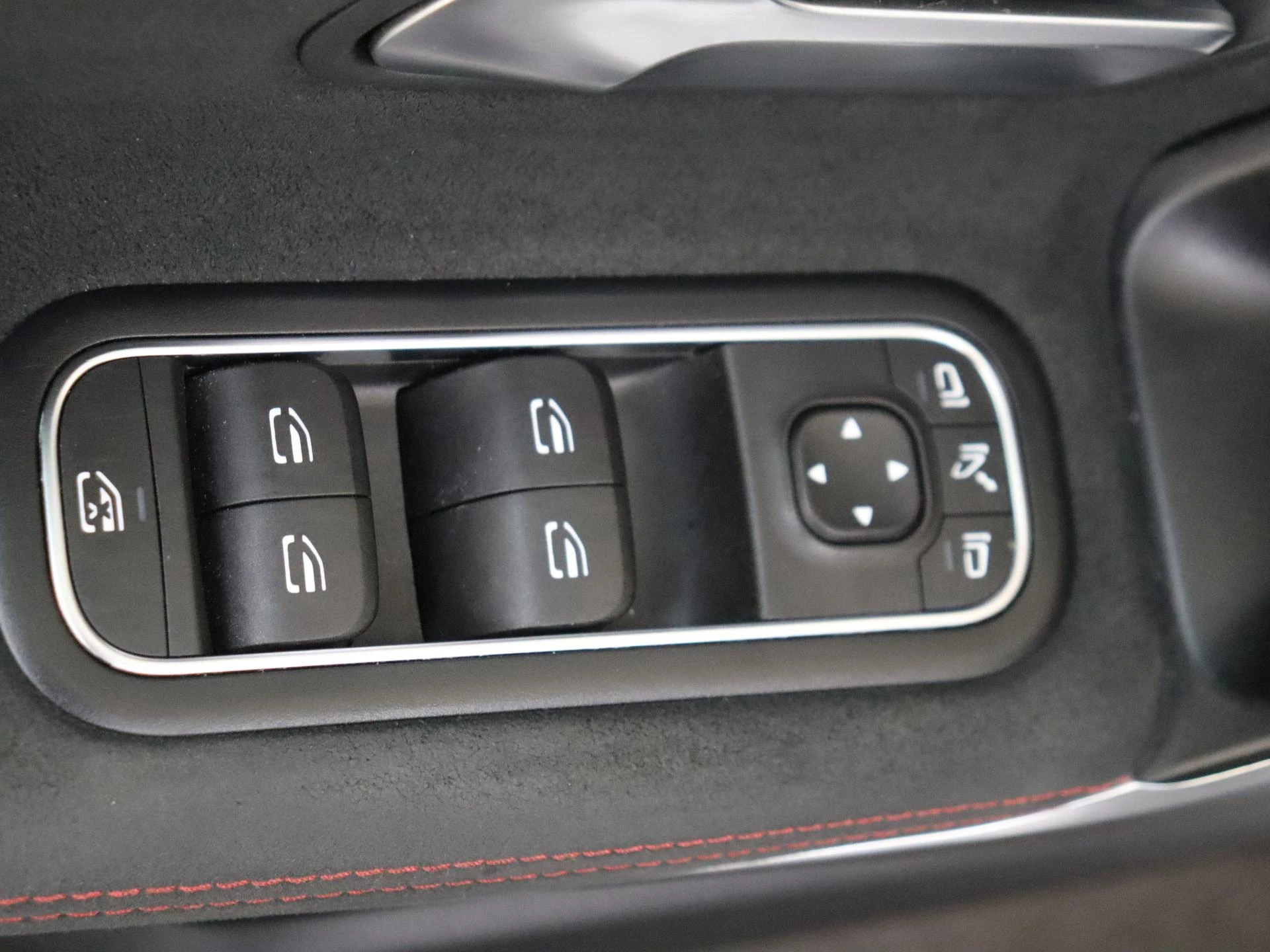 Mercedes-Benz-A-Klasse-image-26