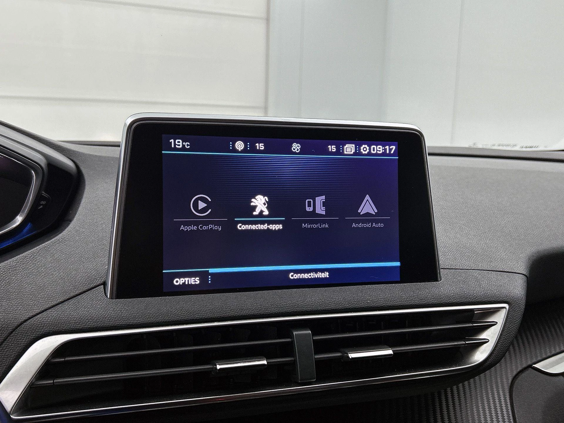 Peugeot-5008-image-18