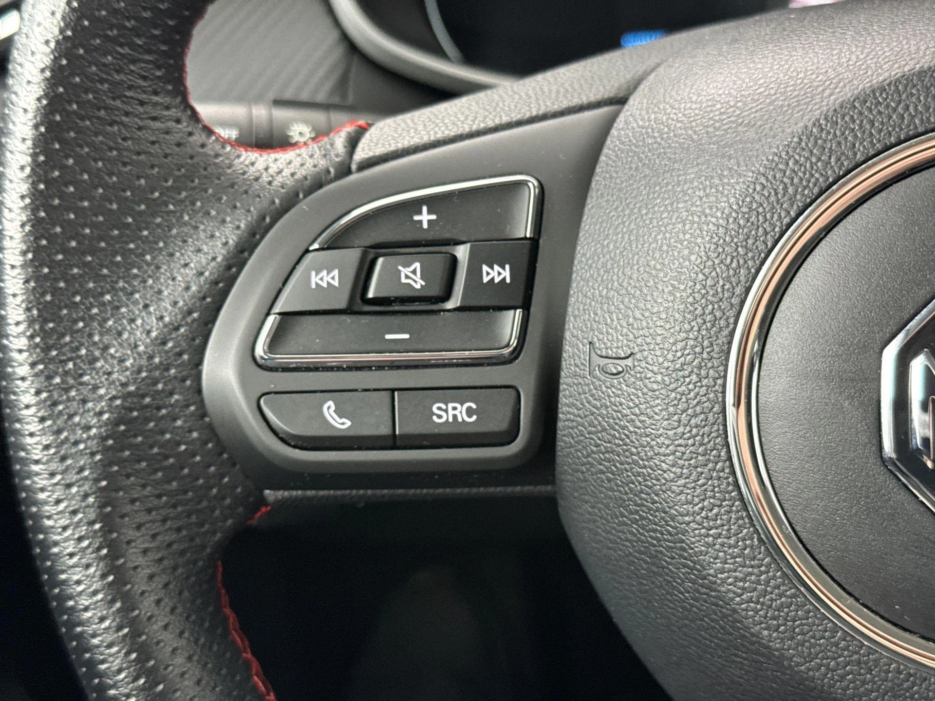 MG-ZS EV-image-17