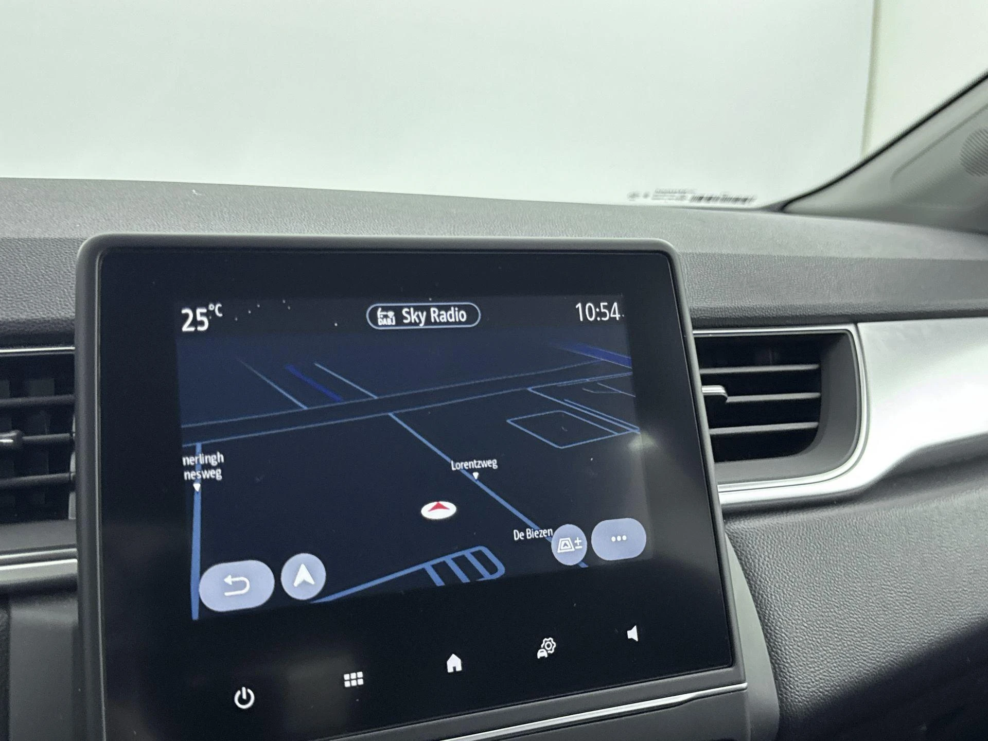 Renault-Captur-image-12