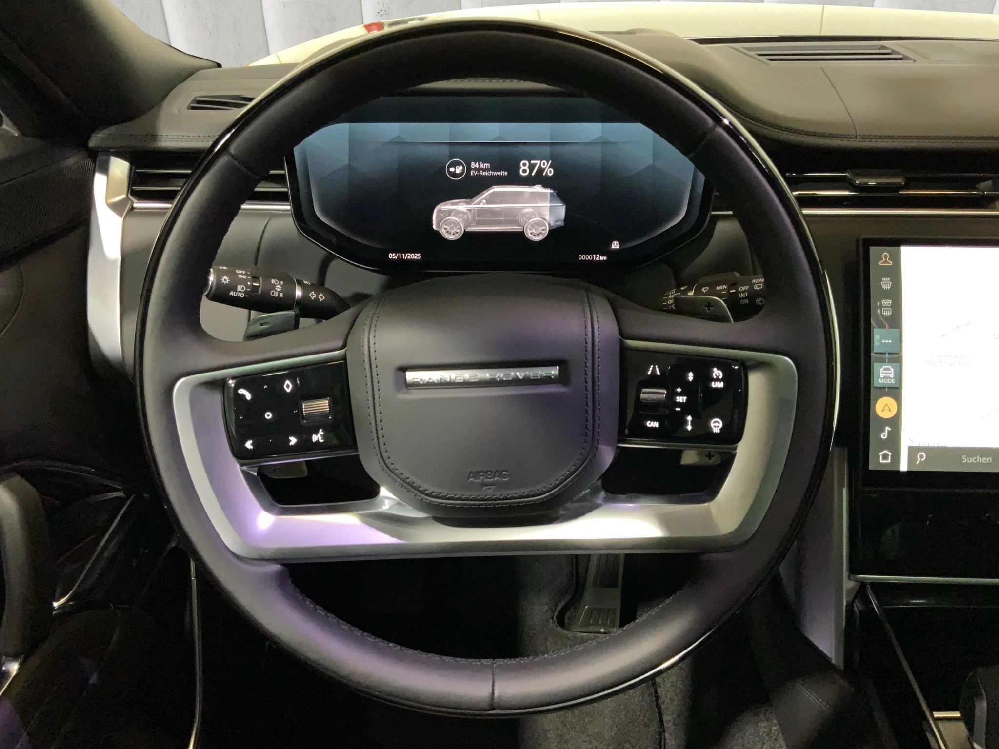 Land Rover-Range Rover-image-12