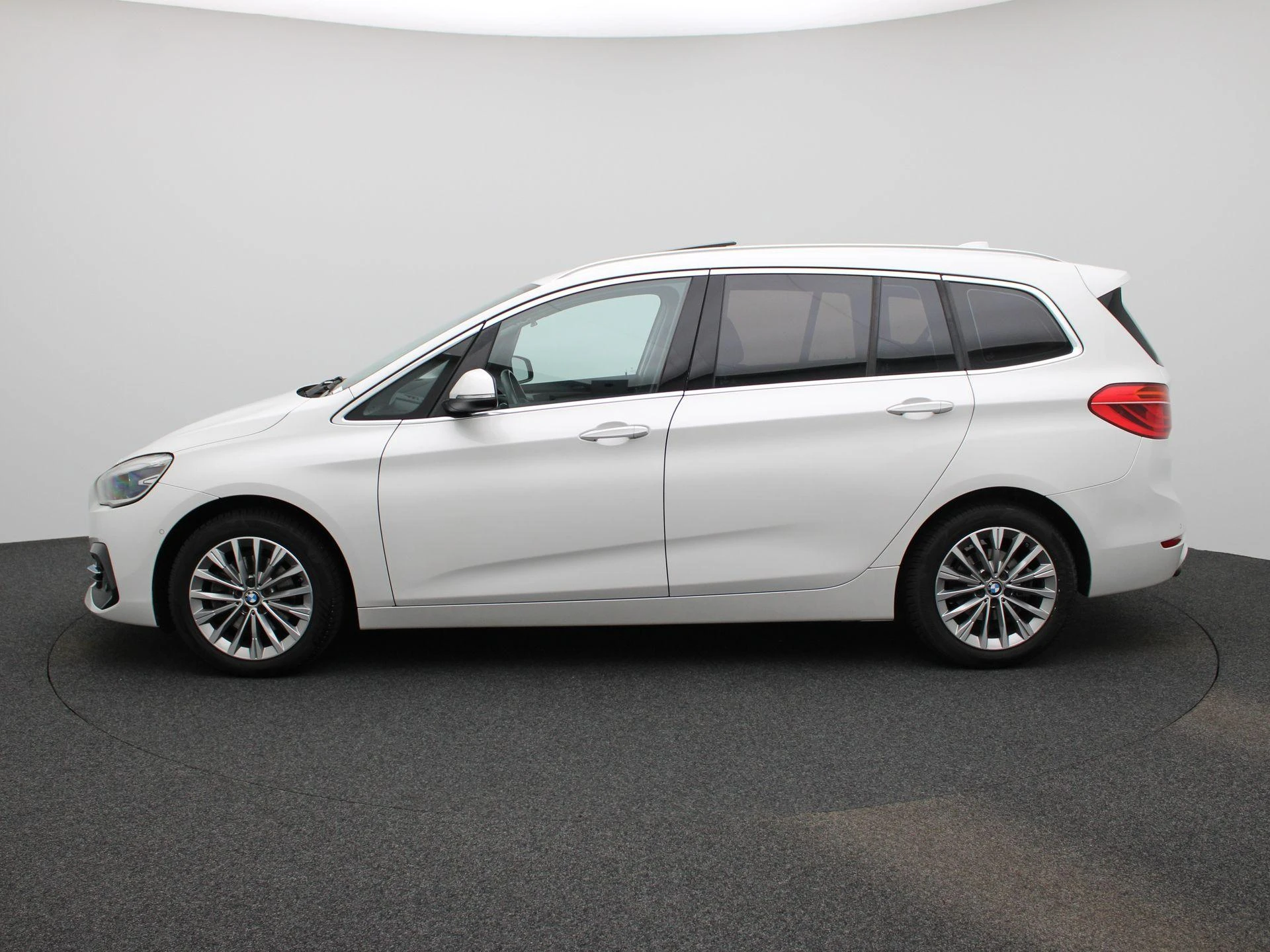 BMW-2 Serie-image-3