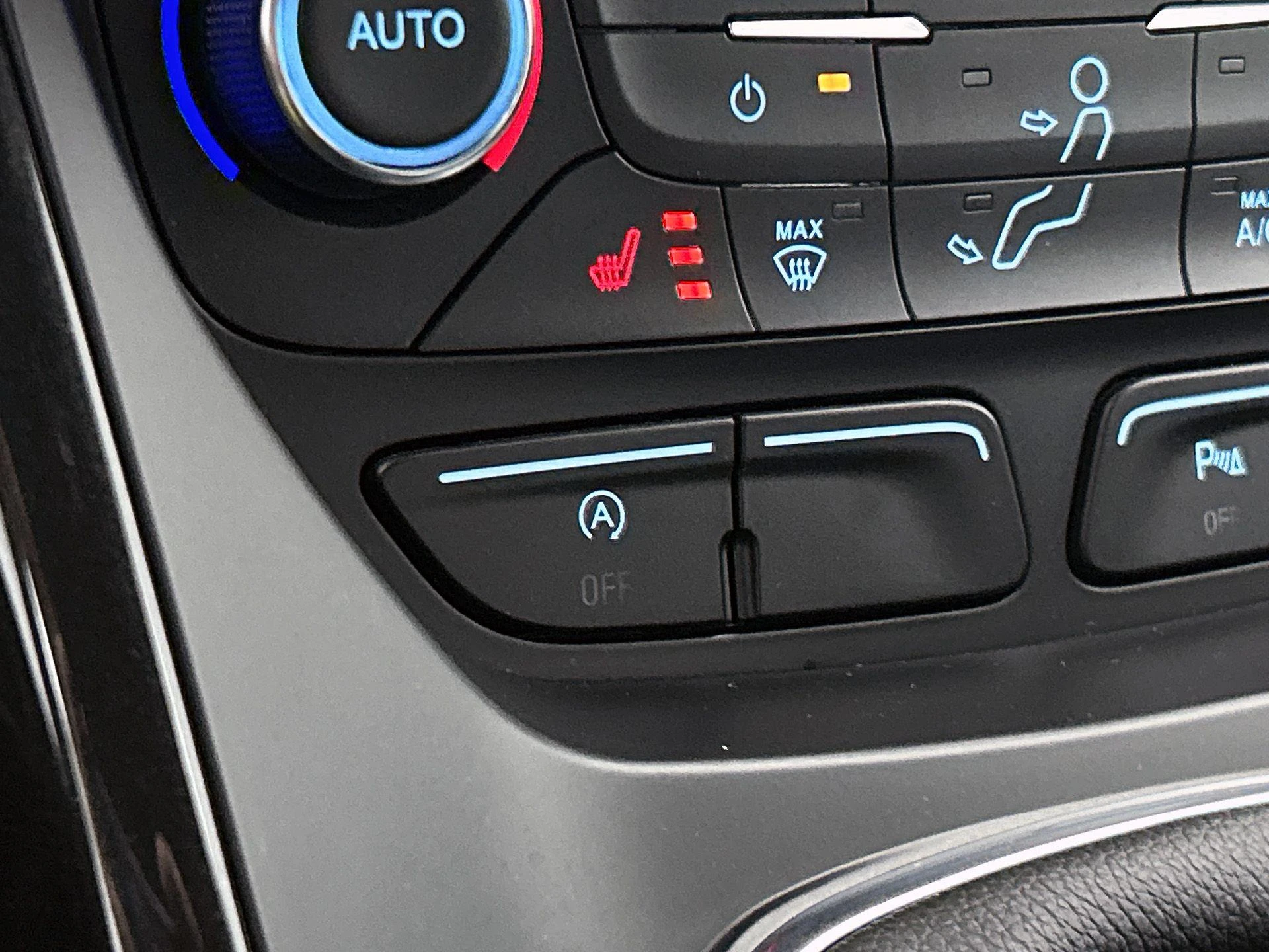 Ford-Kuga-image-7