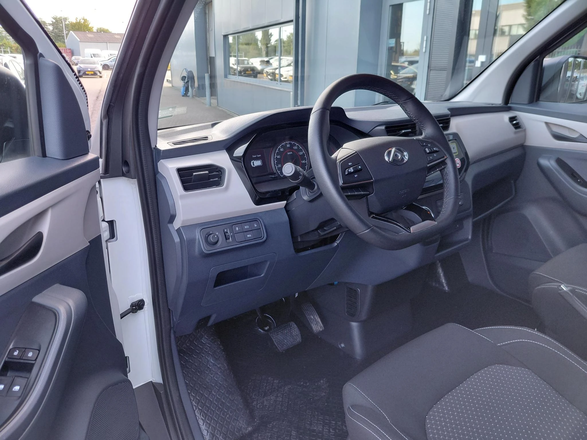 Maxus-eDeliver3-image-10
