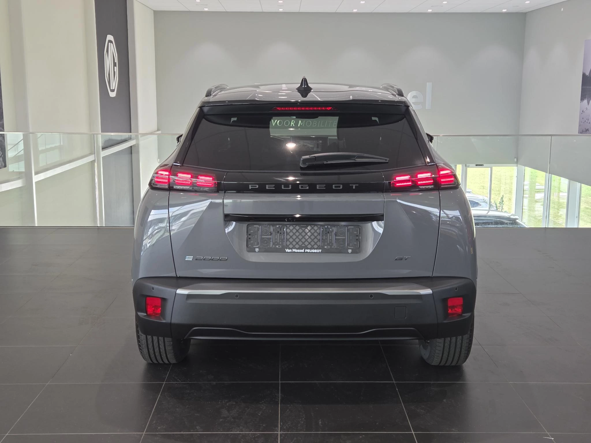 Peugeot e-2008 EV GT 54 kWh
