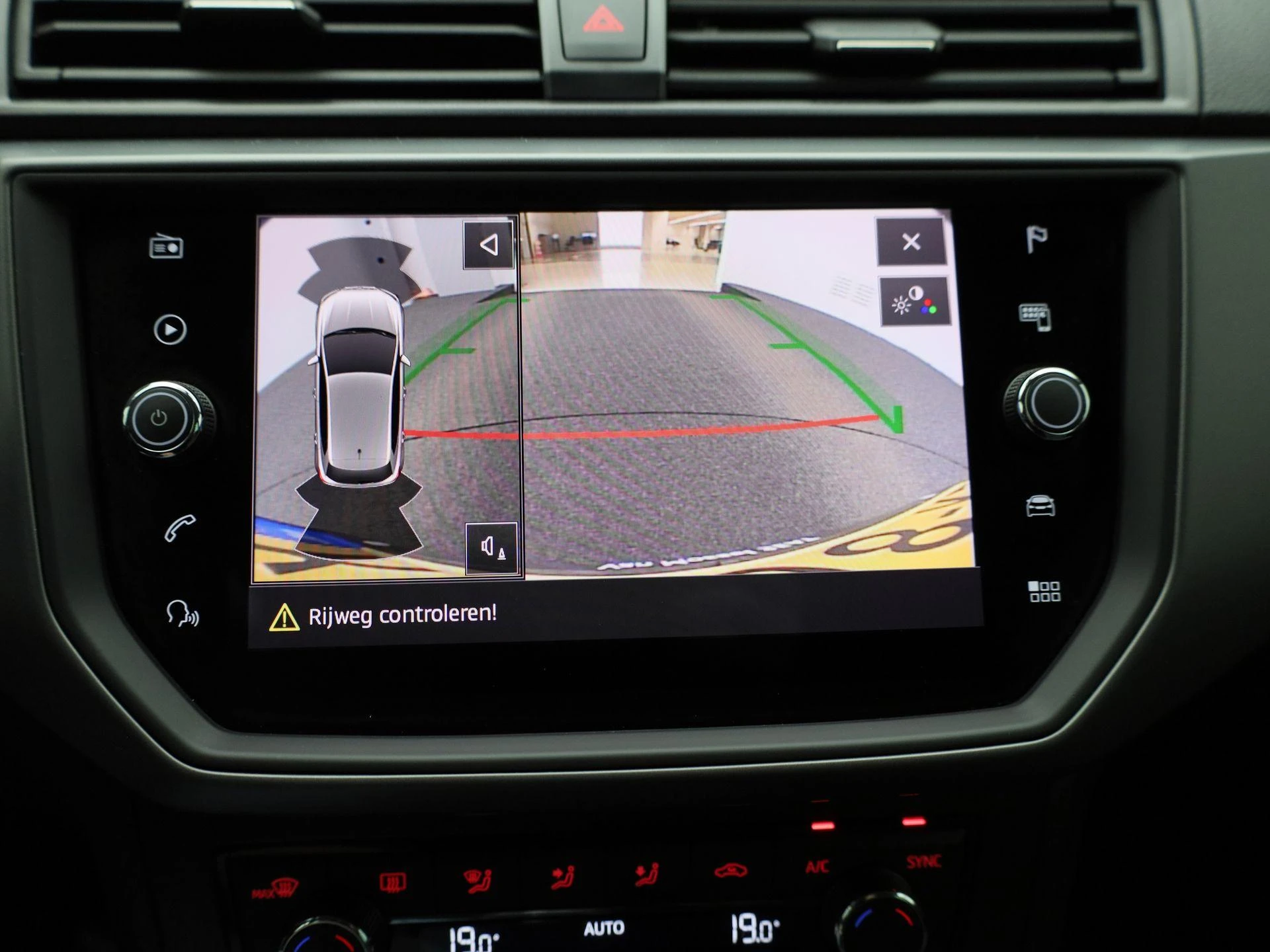 SEAT-Ibiza-image-27