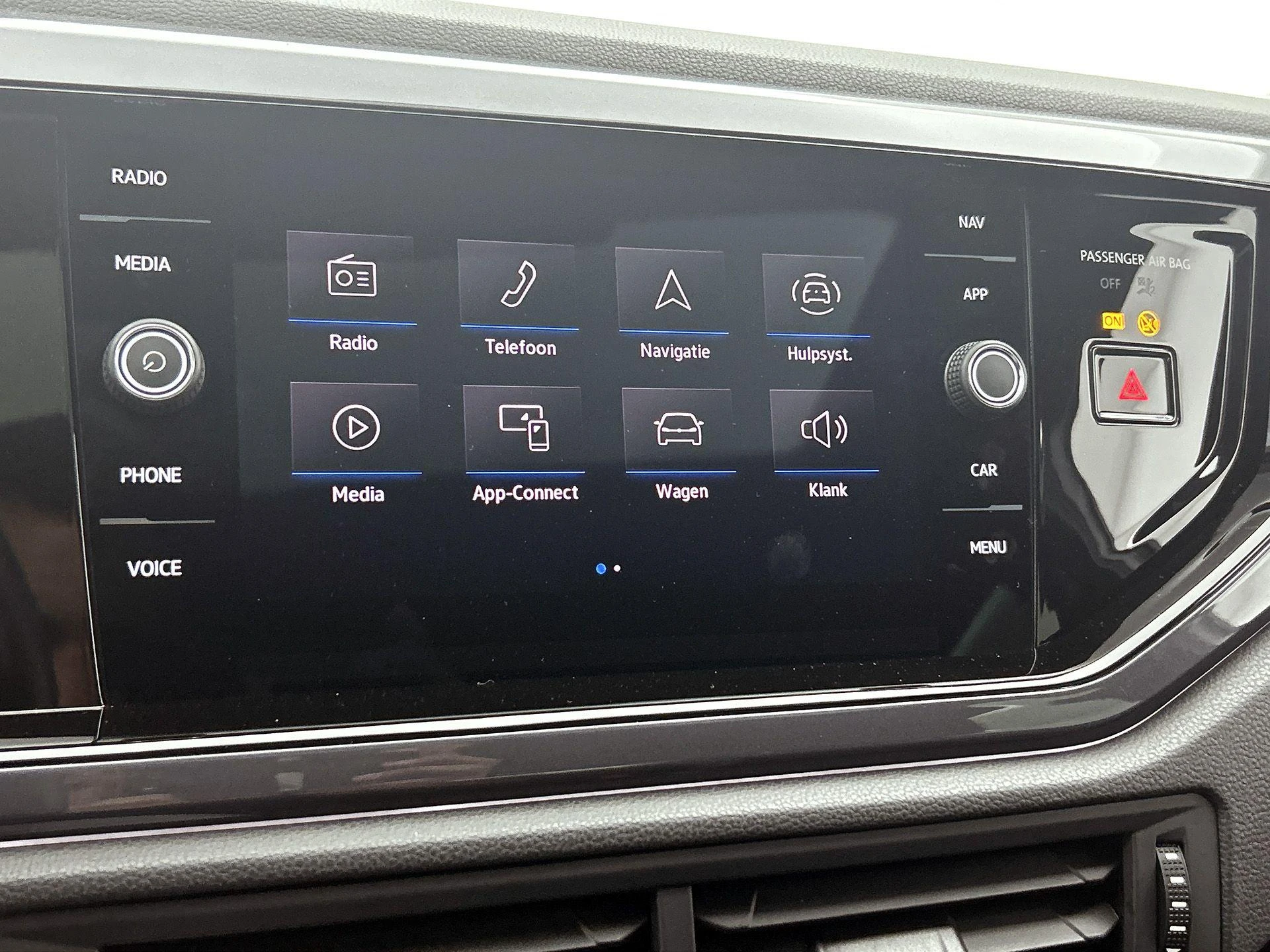Volkswagen-Polo-image-6