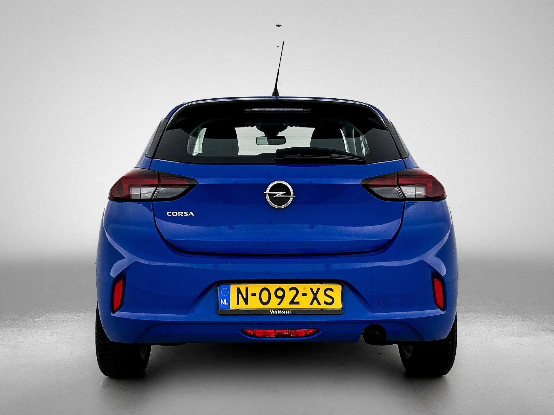 Opel-Corsa-image-2