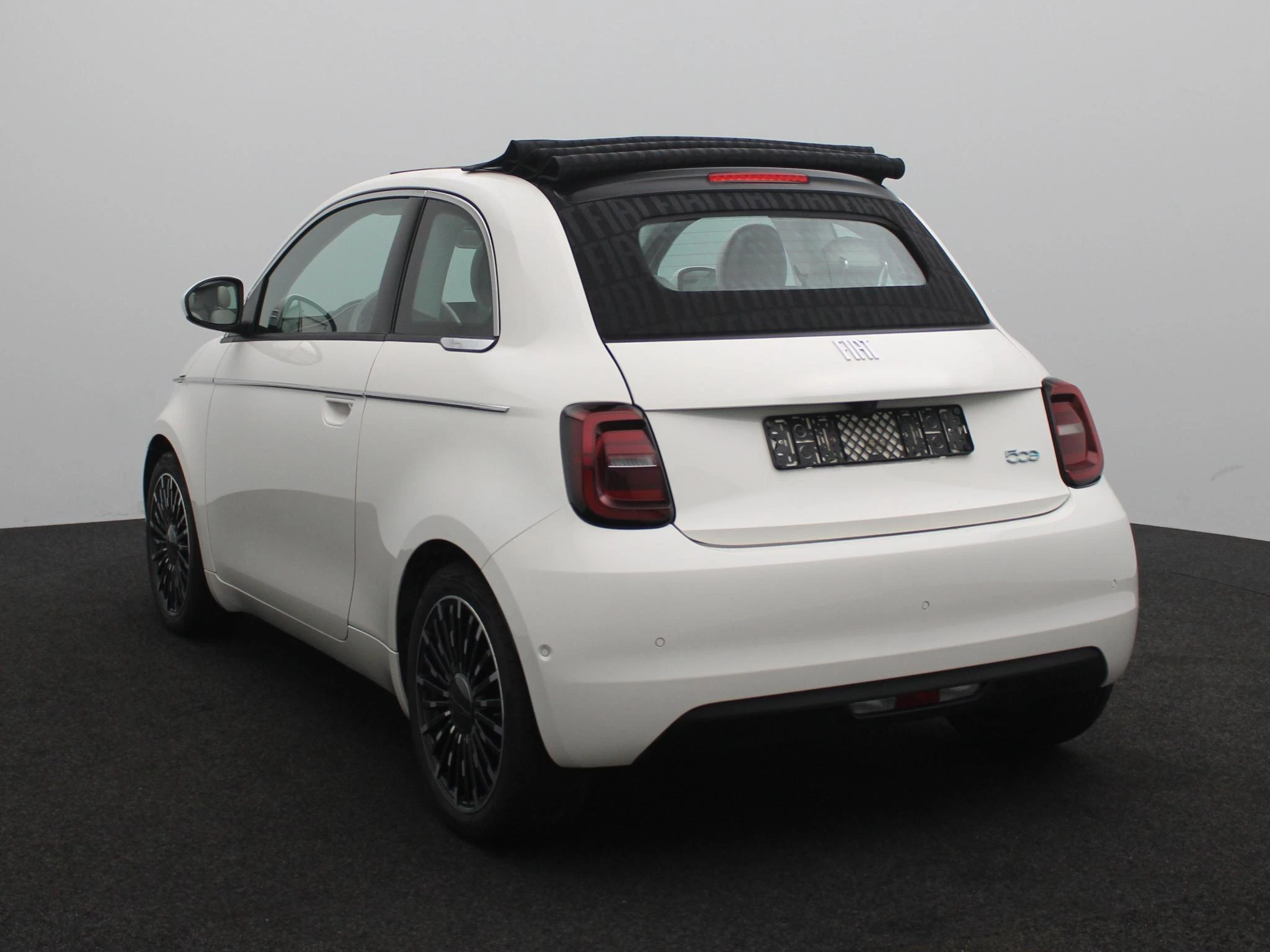 Fiat-500e-image-2