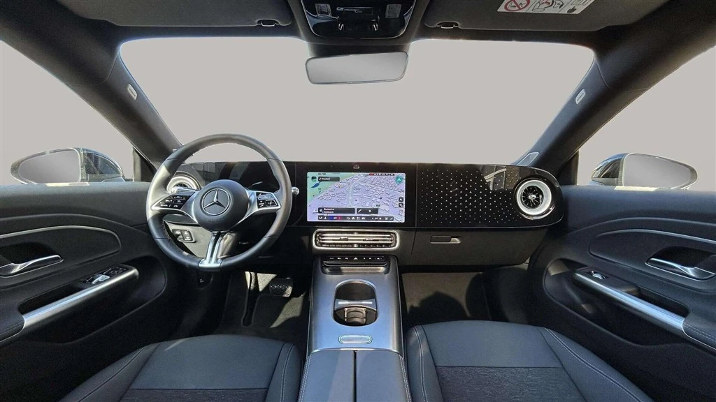Mercedes-Benz-CLA-image-13