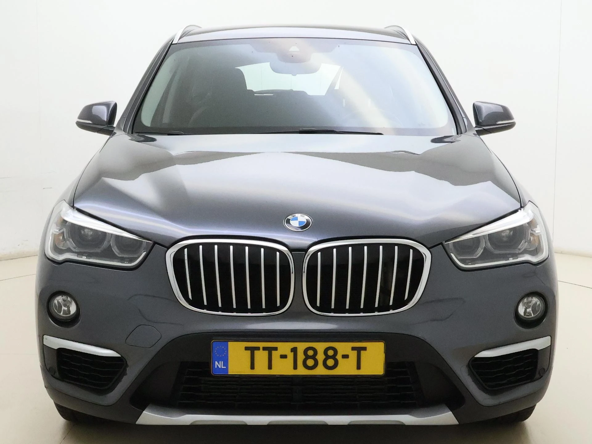 BMW X1 sDrive20i Orange Edition II