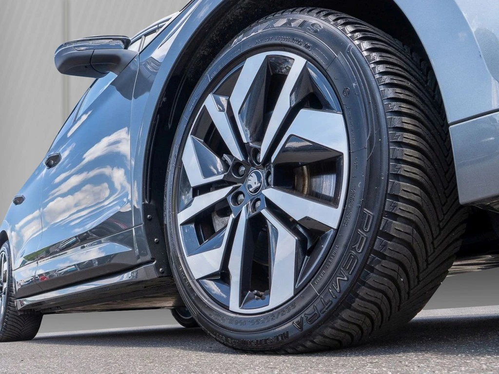Ĺ koda Enyaq iV 85x Sportline AHK, Navi