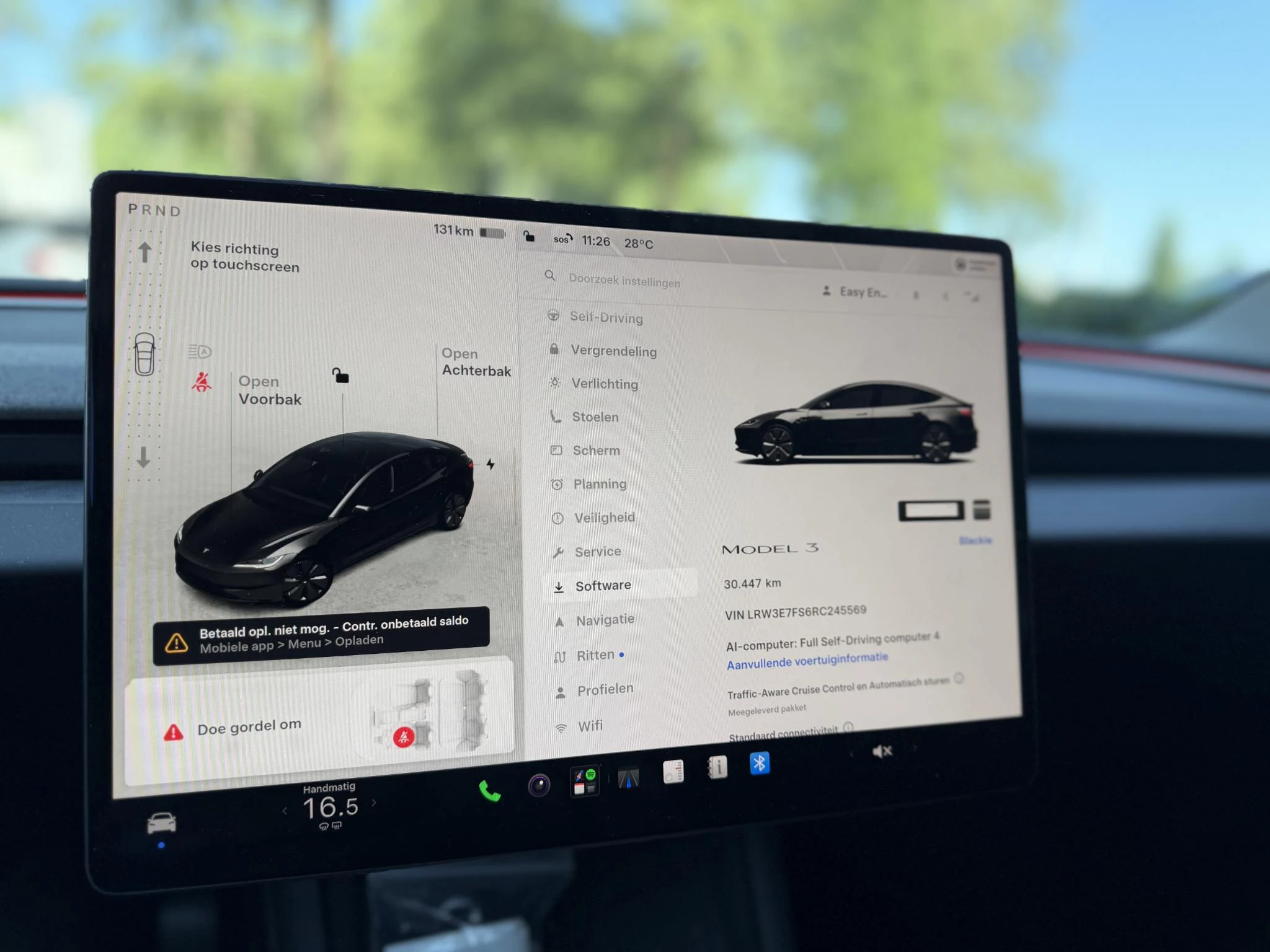 Tesla-Model 3-image-6