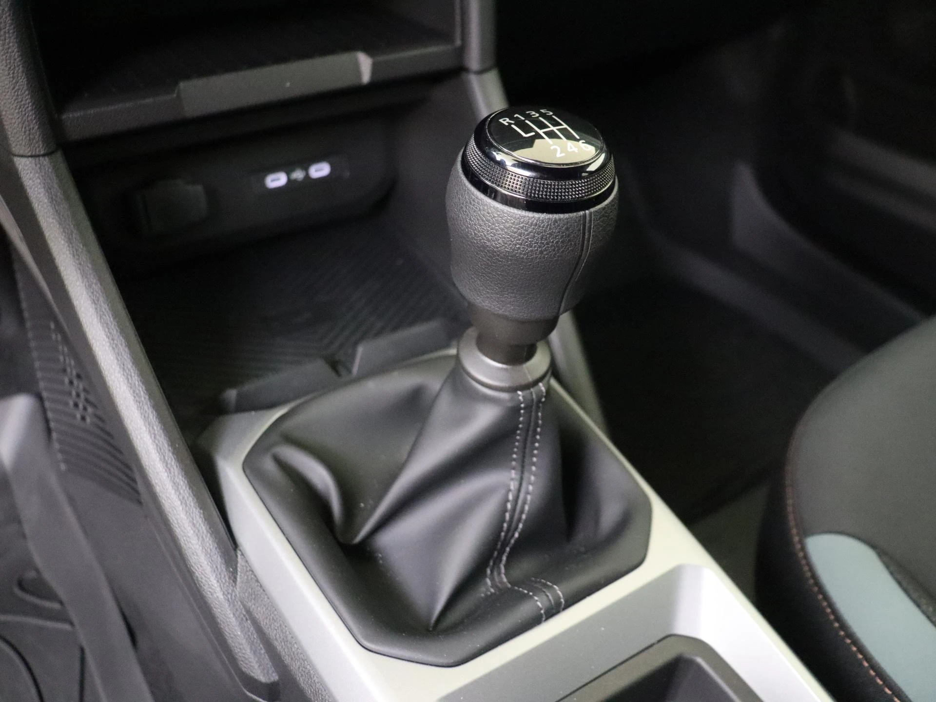 Dacia-Duster-image-13