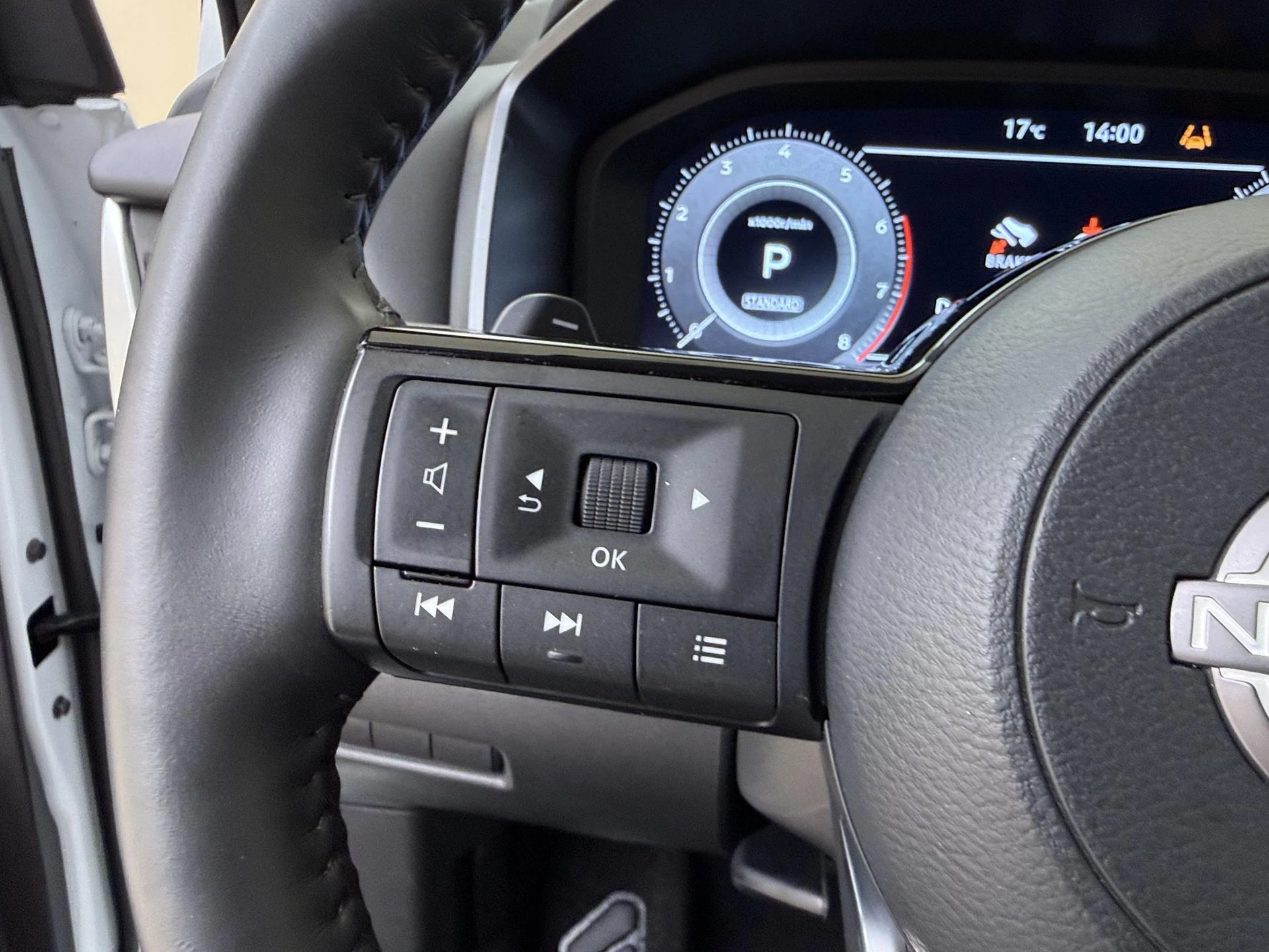 Nissan-QASHQAI-image-11