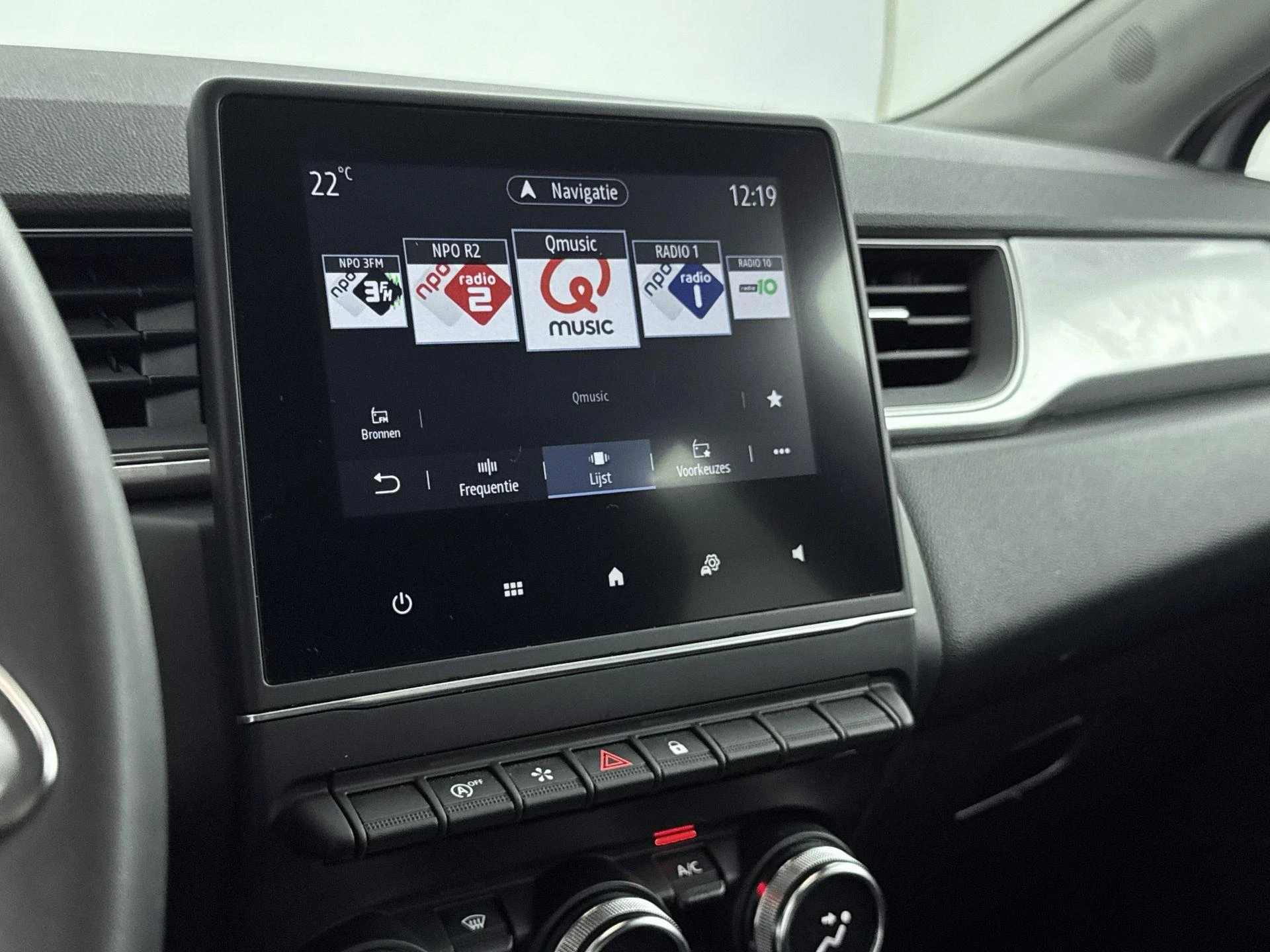 Renault-Captur-image-6