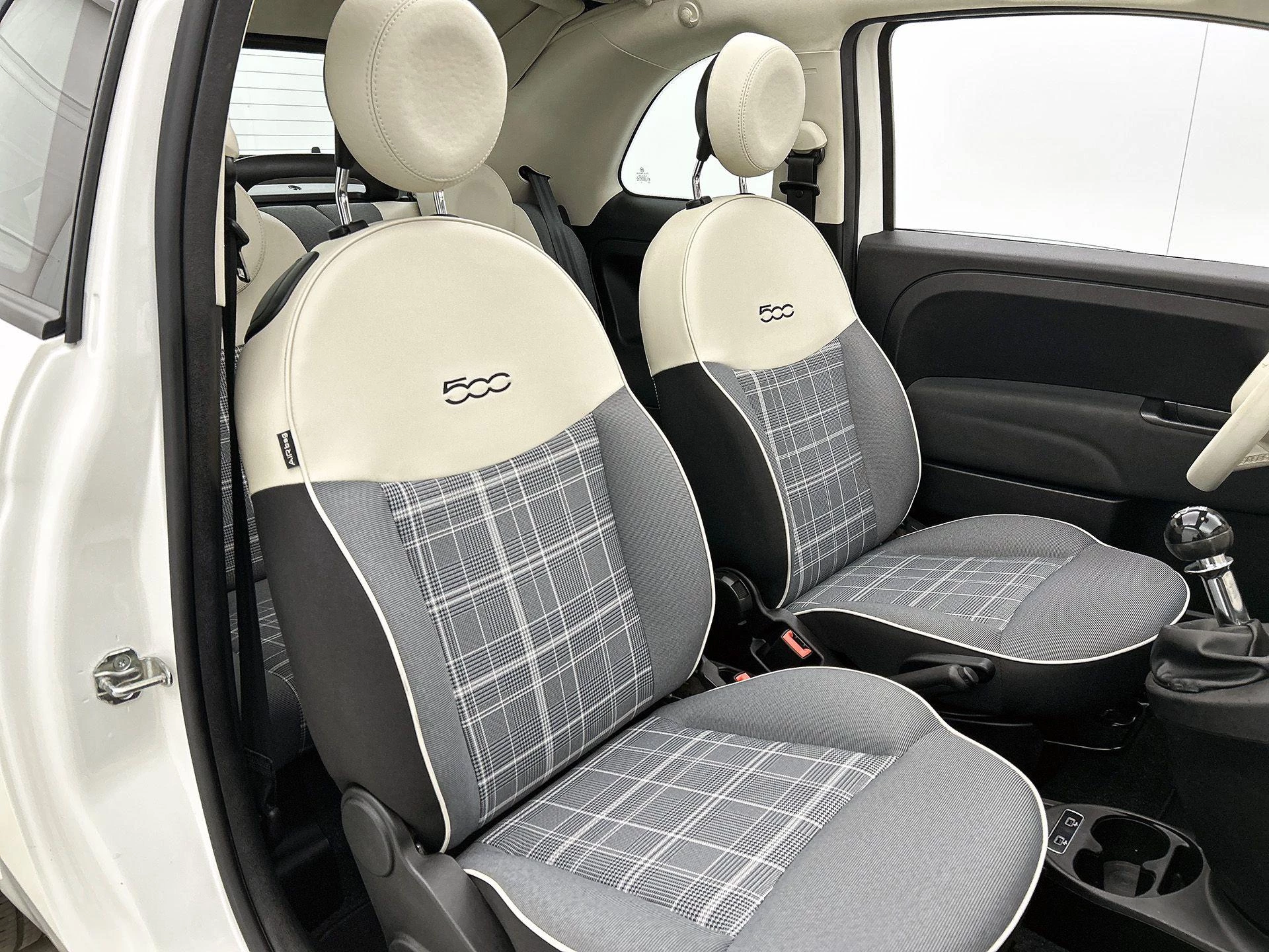 Fiat-500C-image-36