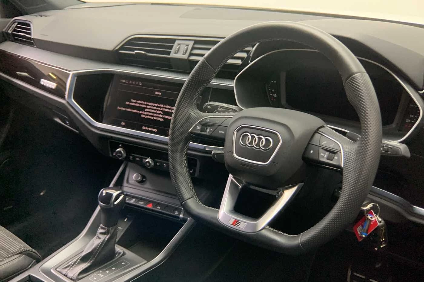 Audi-Q3-image-5
